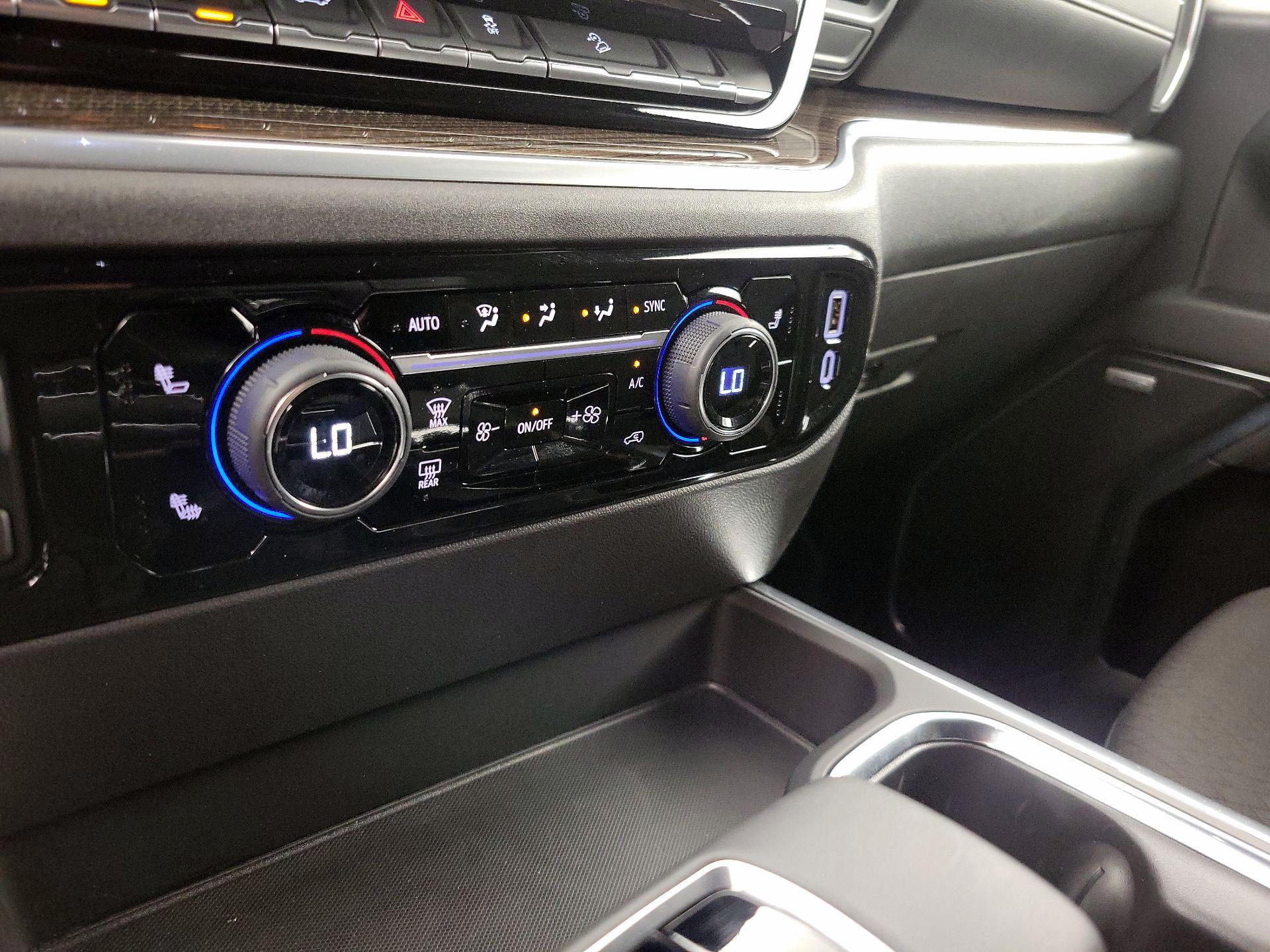 Thumbnail: 2025 Chevrolet Silverado 1500 - 17