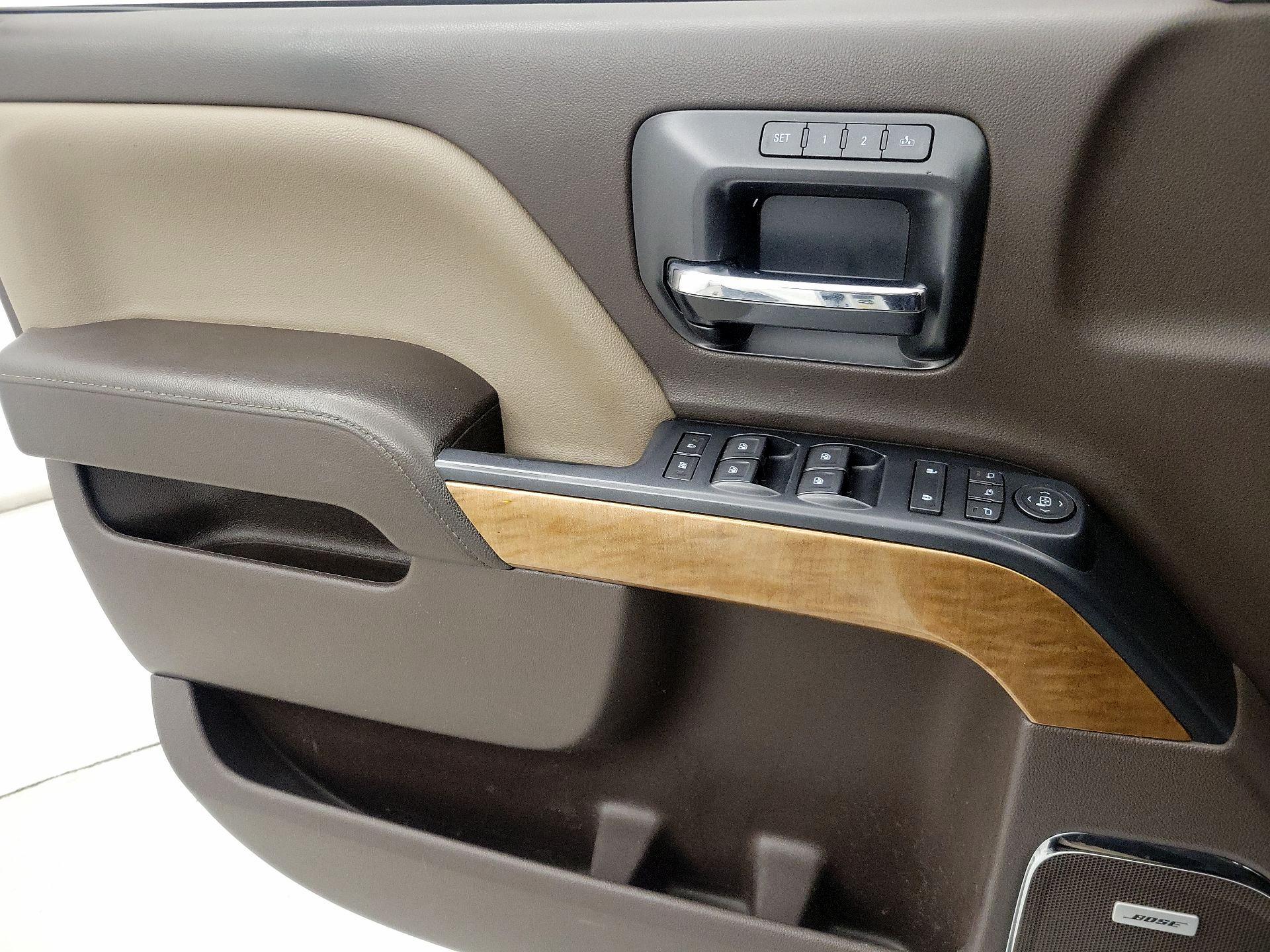 Thumbnail: 2018 Chevrolet Silverado 3500 - 12