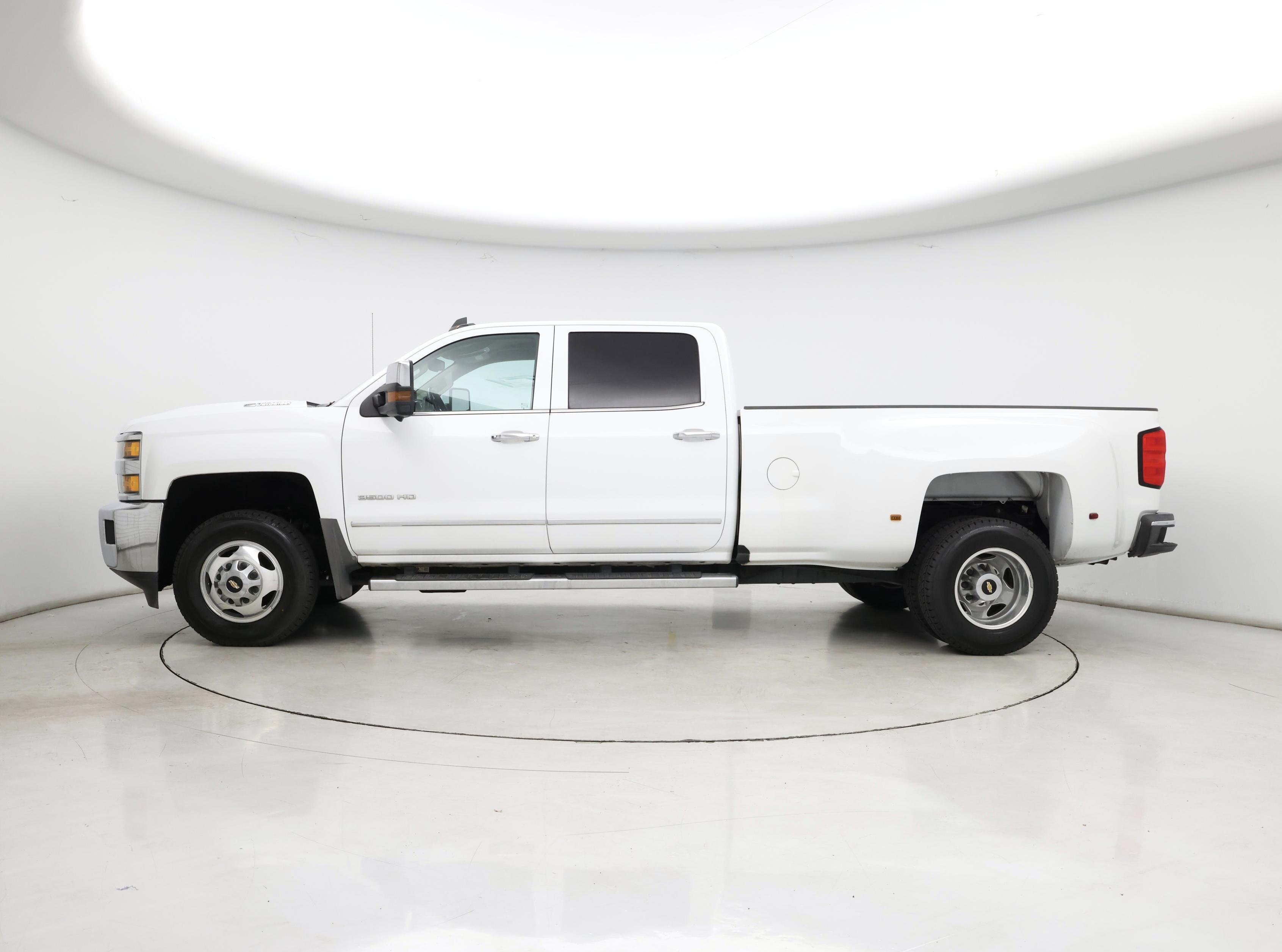 Thumbnail: 2018 Chevrolet Silverado 3500 - 3