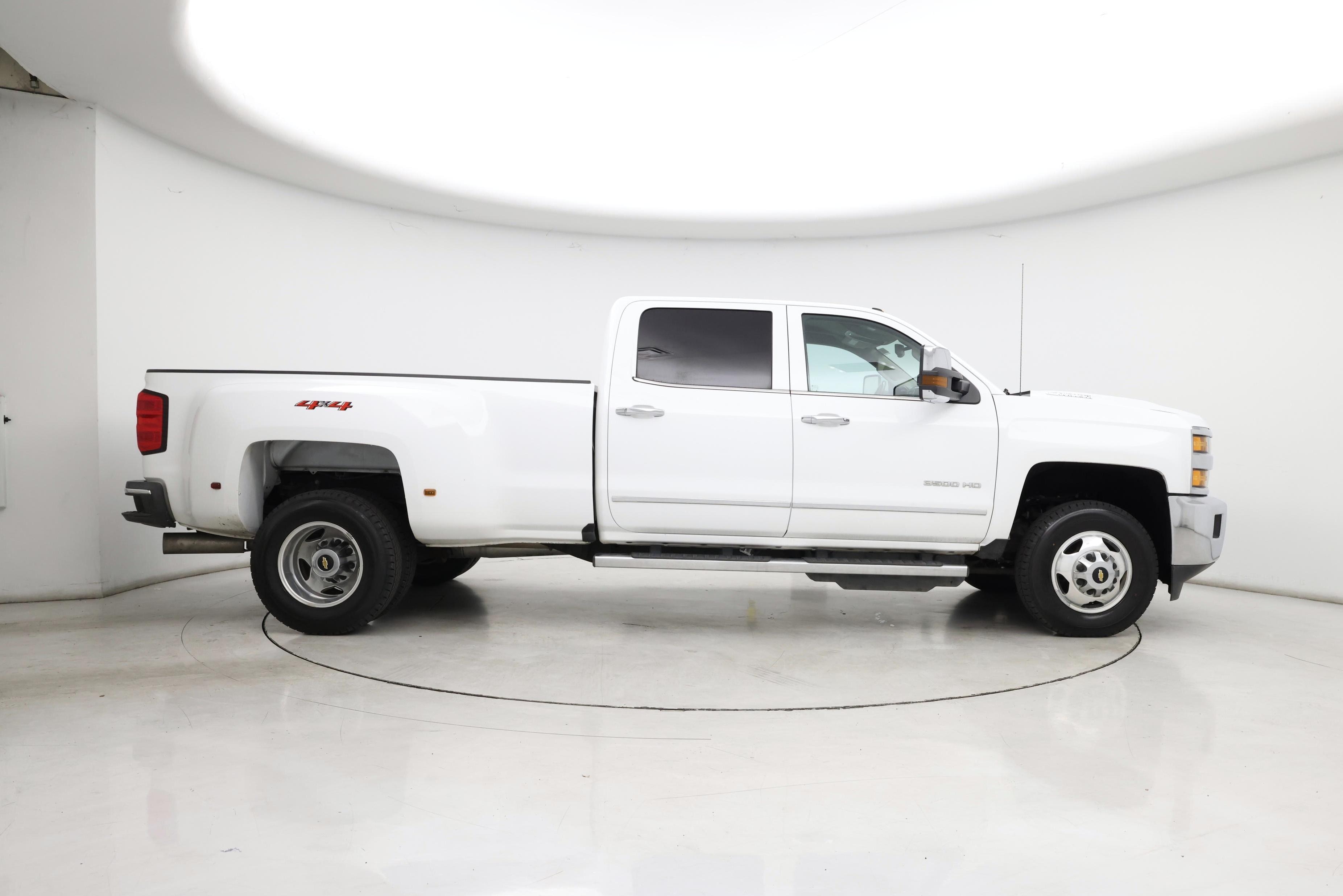 Thumbnail: 2018 Chevrolet Silverado 3500 - 7