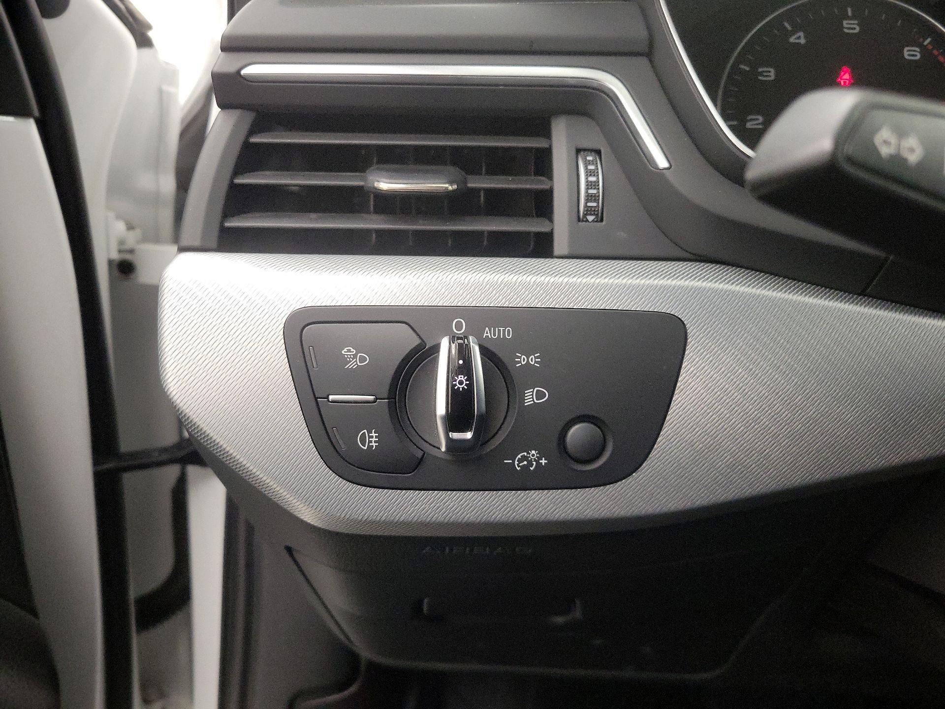 Thumbnail: 2017 Audi A4 - 13