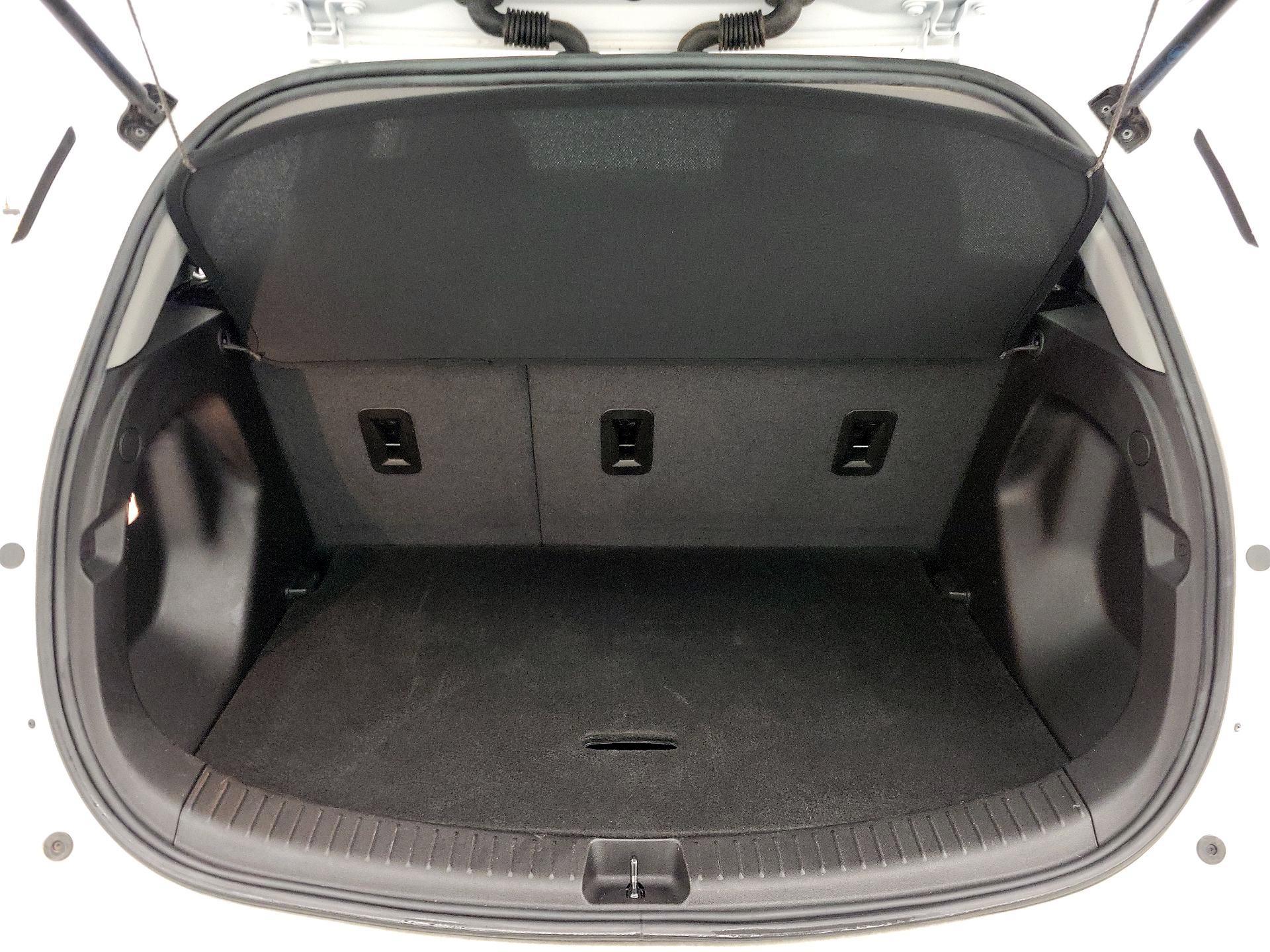 Thumbnail: 2023 Chevrolet Bolt EV - 19