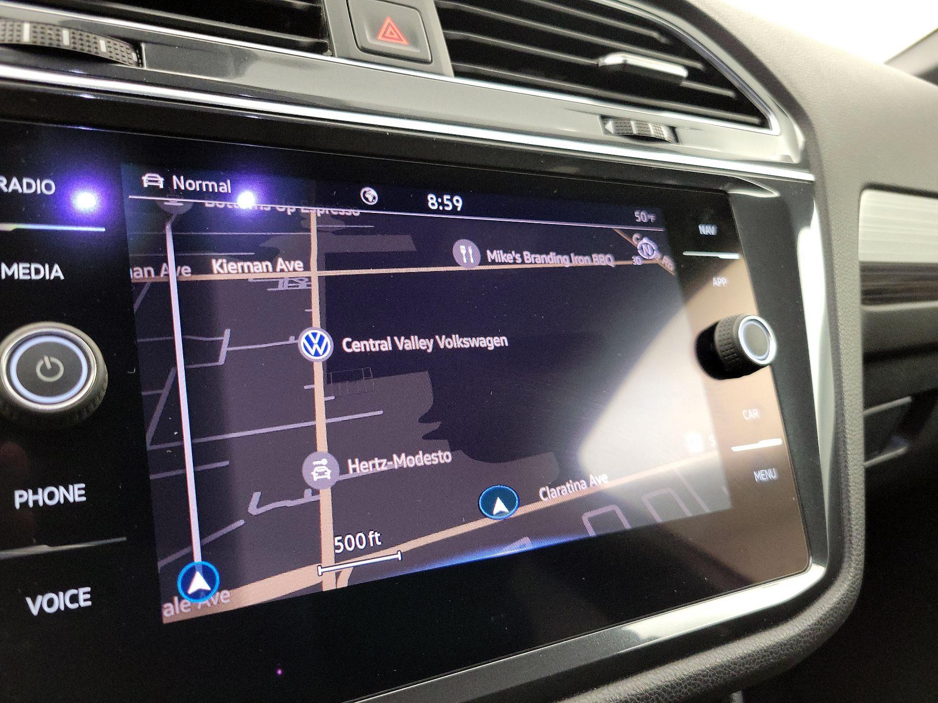 Thumbnail: 2022 Volkswagen Tiguan - 14