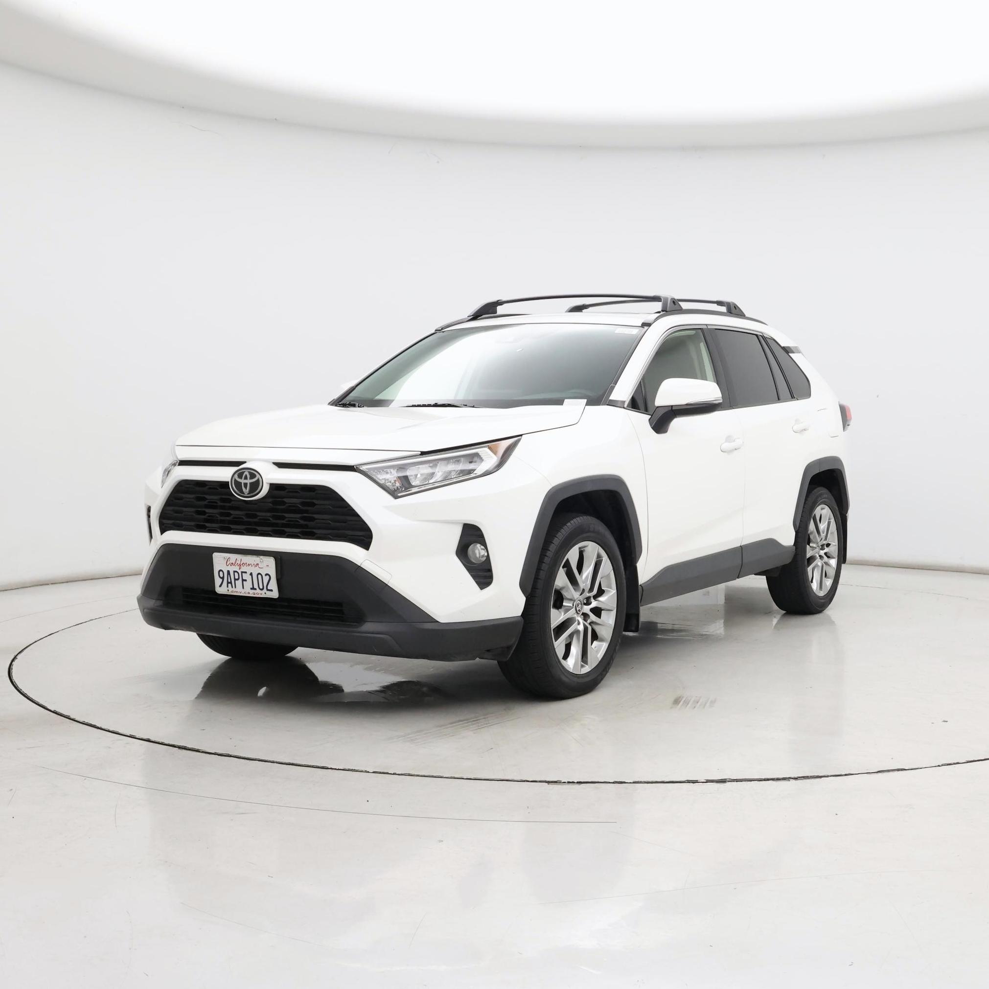 Thumbnail: 2019 Toyota RAV4 - 4