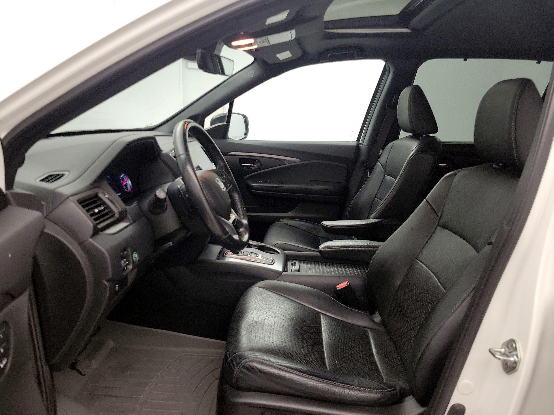 Thumbnail: 2019 Honda Passport - 11