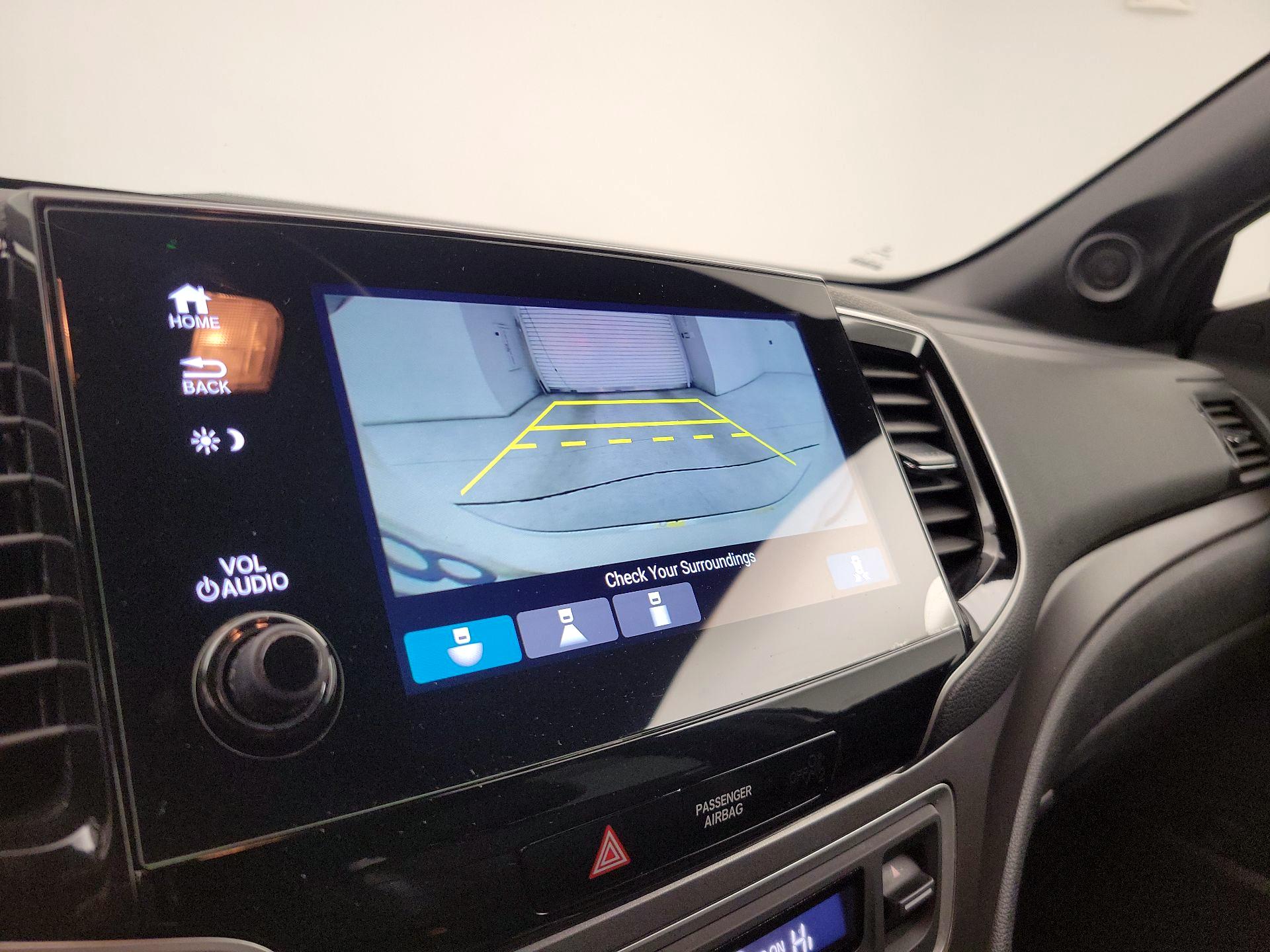 Thumbnail: 2019 Honda Passport - 14