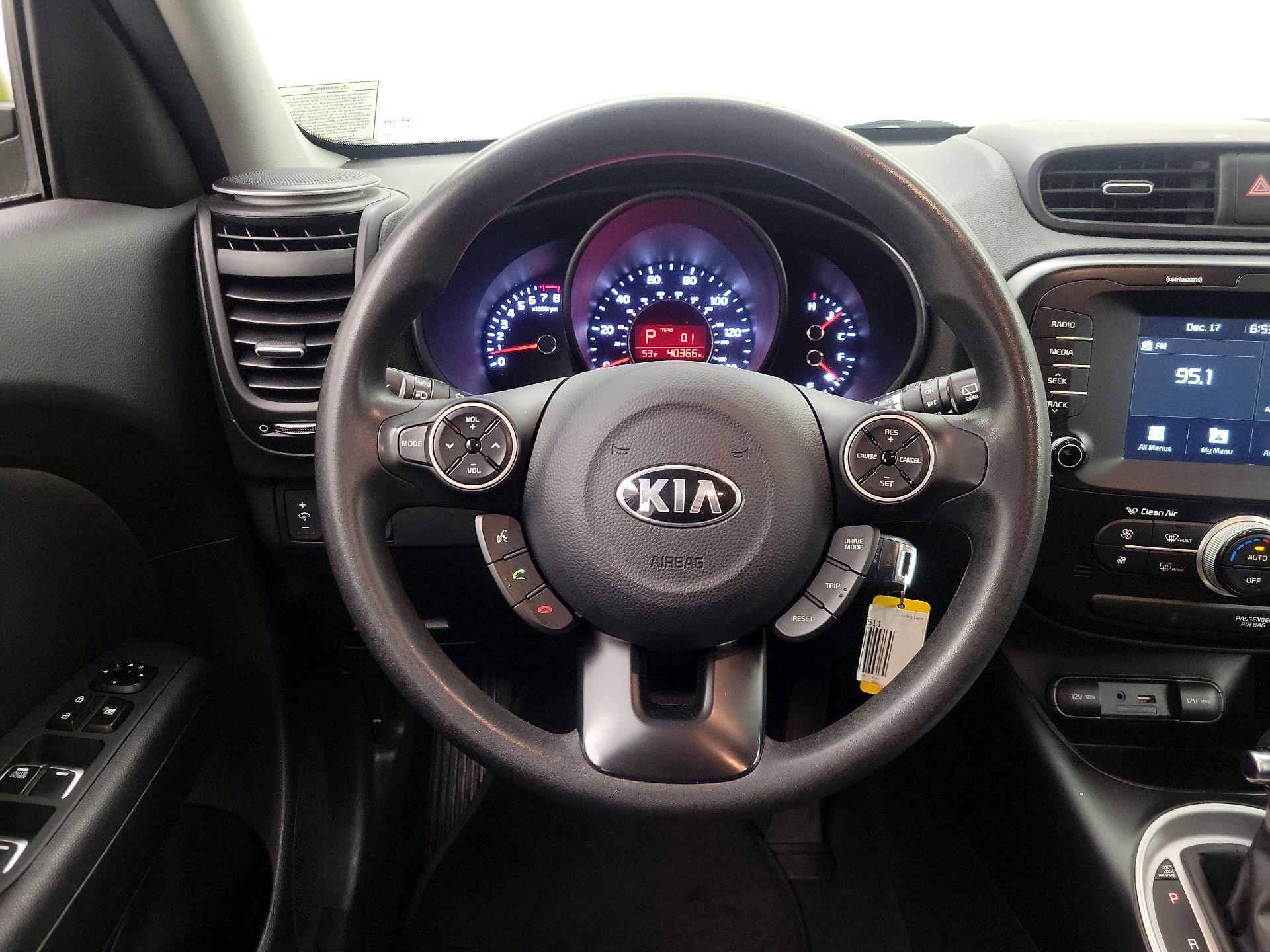 Thumbnail: 2018 Kia Soul - 10