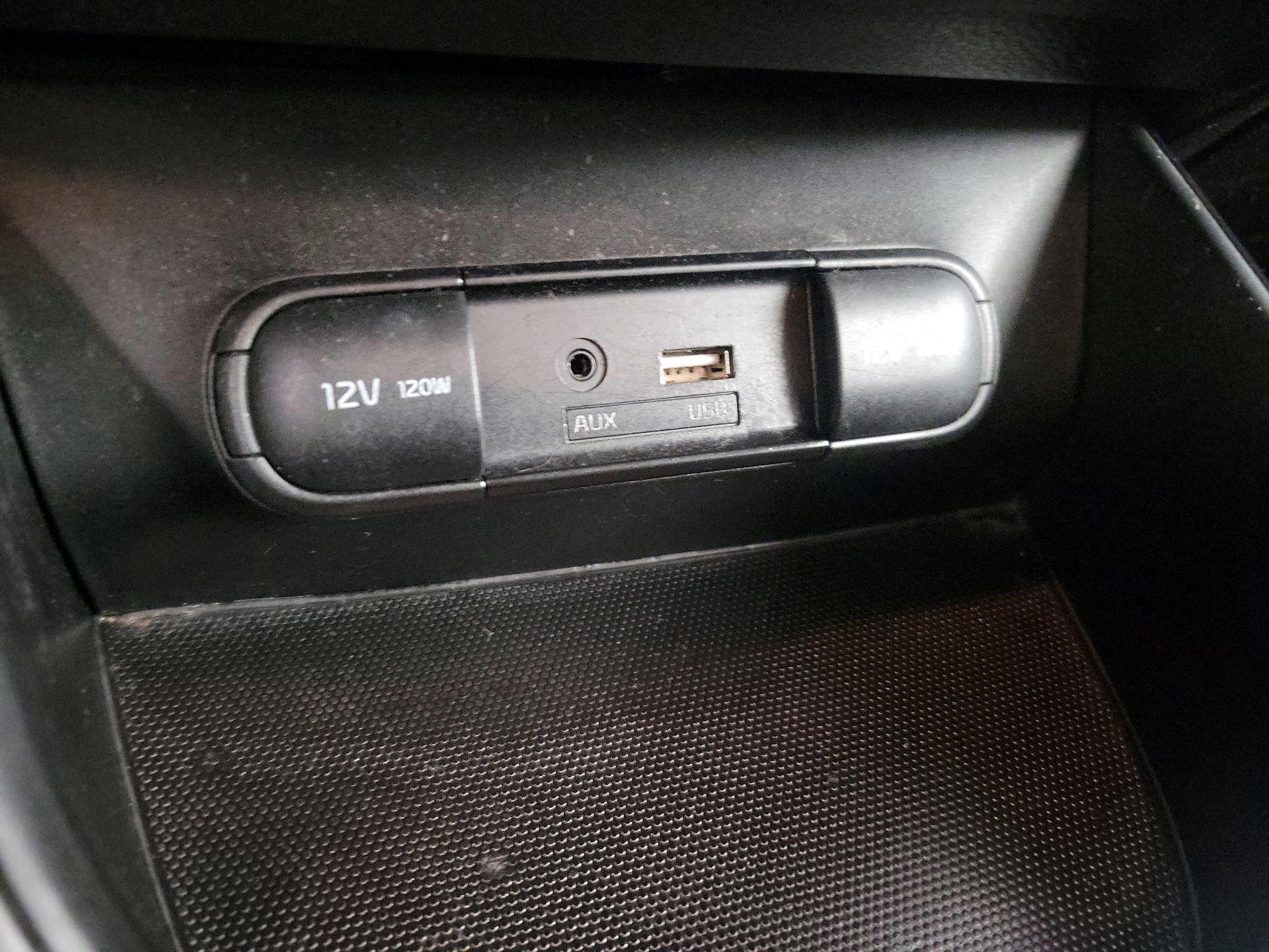 Thumbnail: 2018 Kia Soul - 18