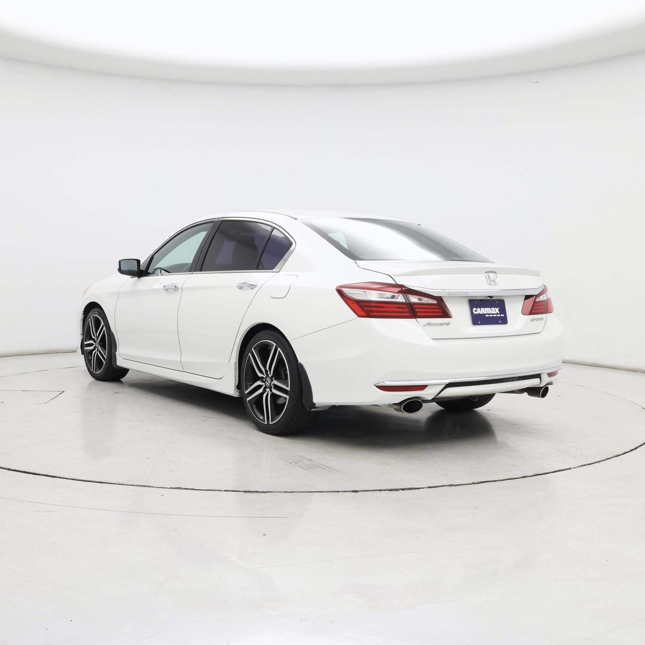 Thumbnail: 2017 Honda Accord - 2