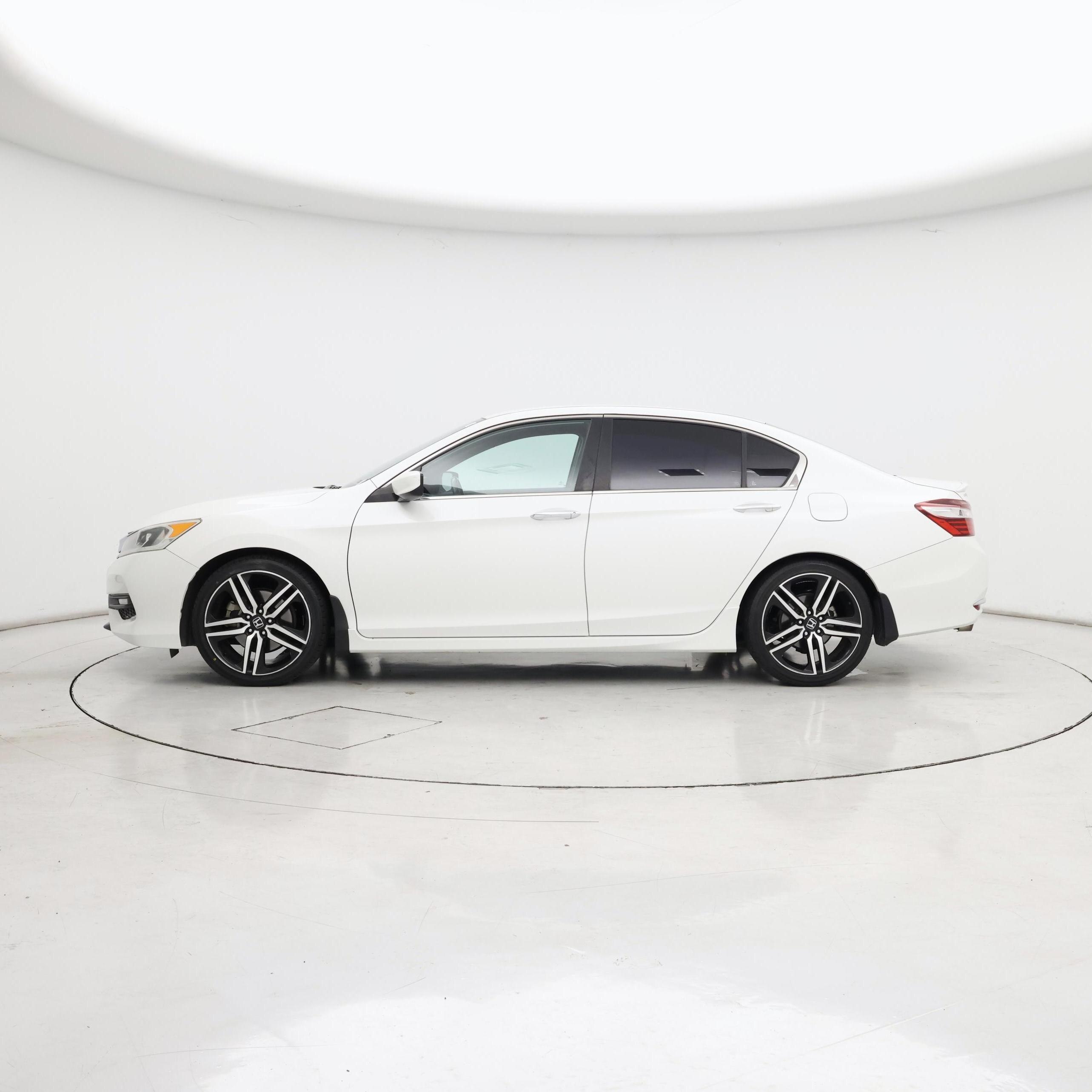 Thumbnail: 2017 Honda Accord - 3