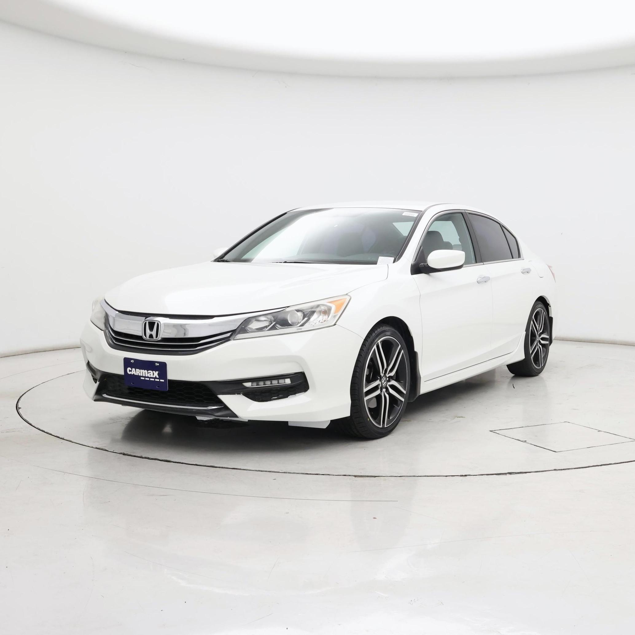 Thumbnail: 2017 Honda Accord - 4