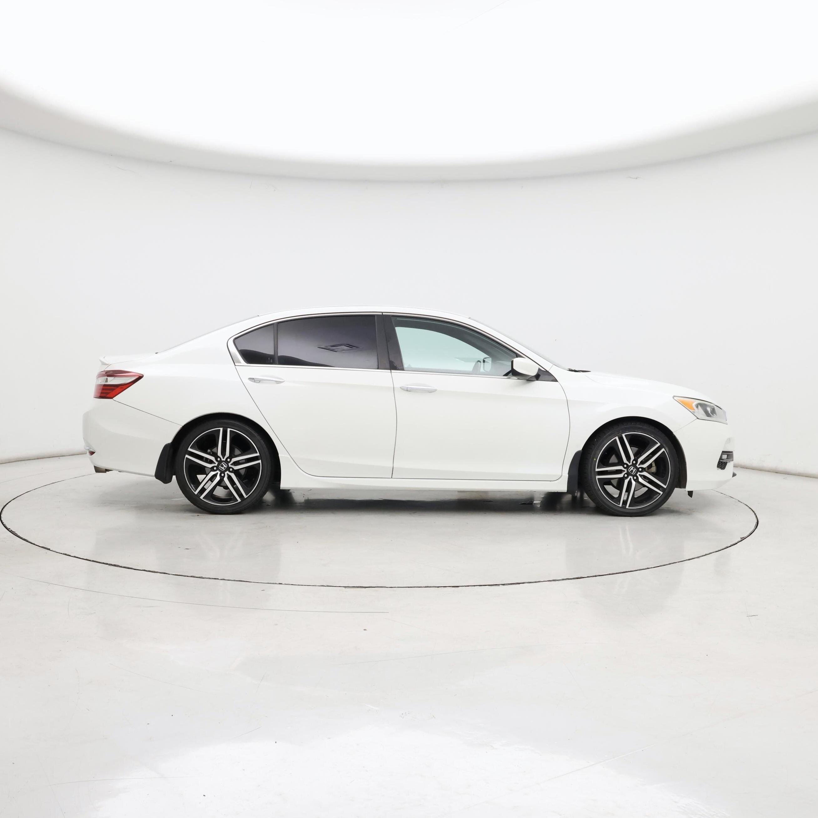 Thumbnail: 2017 Honda Accord - 7