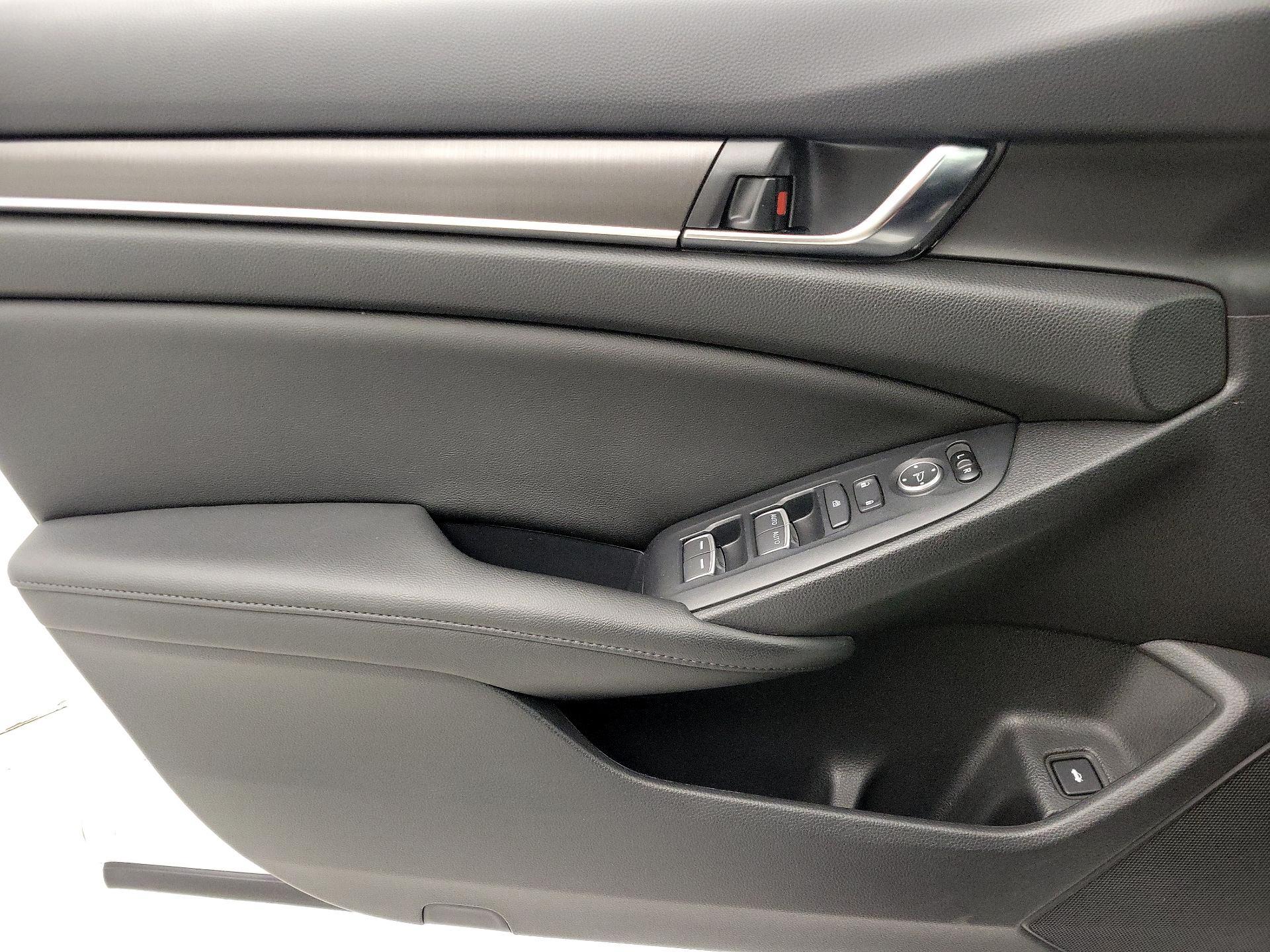 Thumbnail: 2020 Honda Accord - 12