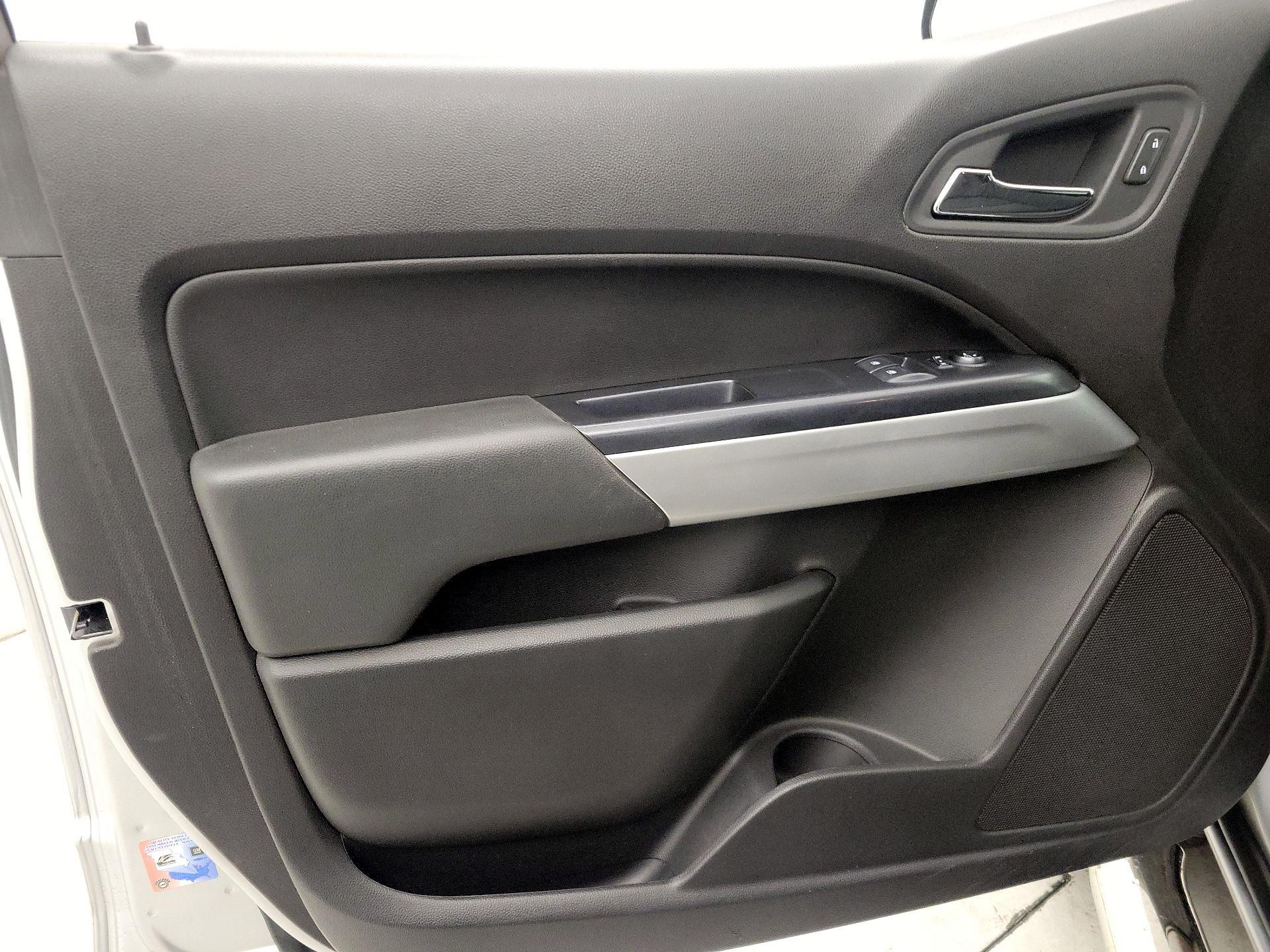 Thumbnail: 2017 Chevrolet Colorado - 12