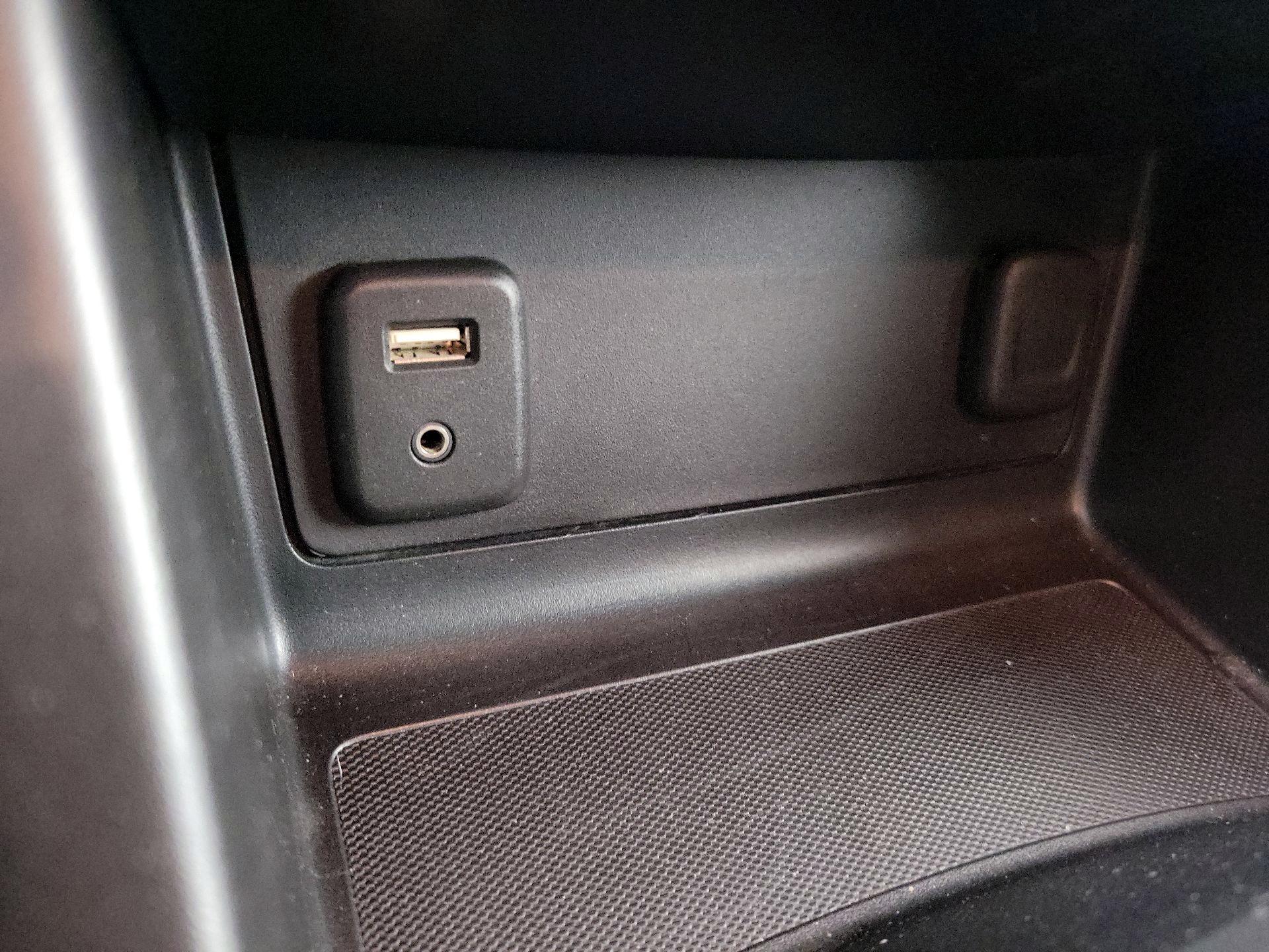 Thumbnail: 2017 Chevrolet Colorado - 18