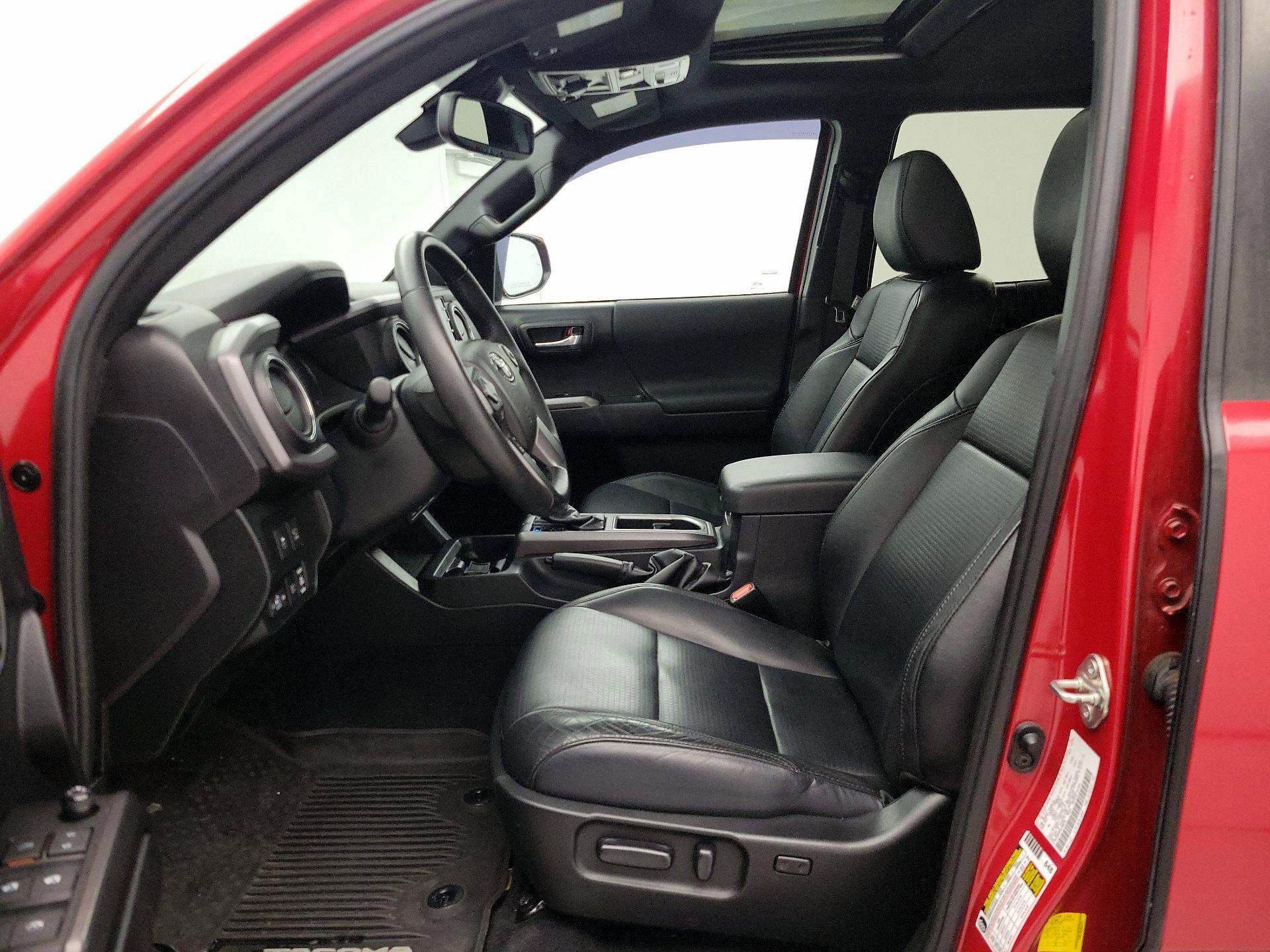 Thumbnail: 2021 Toyota Tacoma - 11