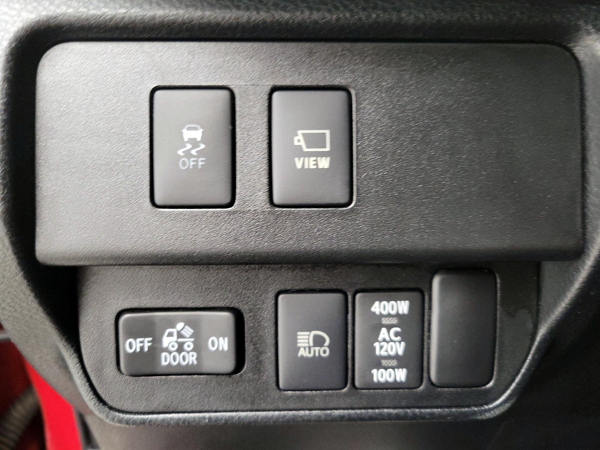 Thumbnail: 2021 Toyota Tacoma - 13