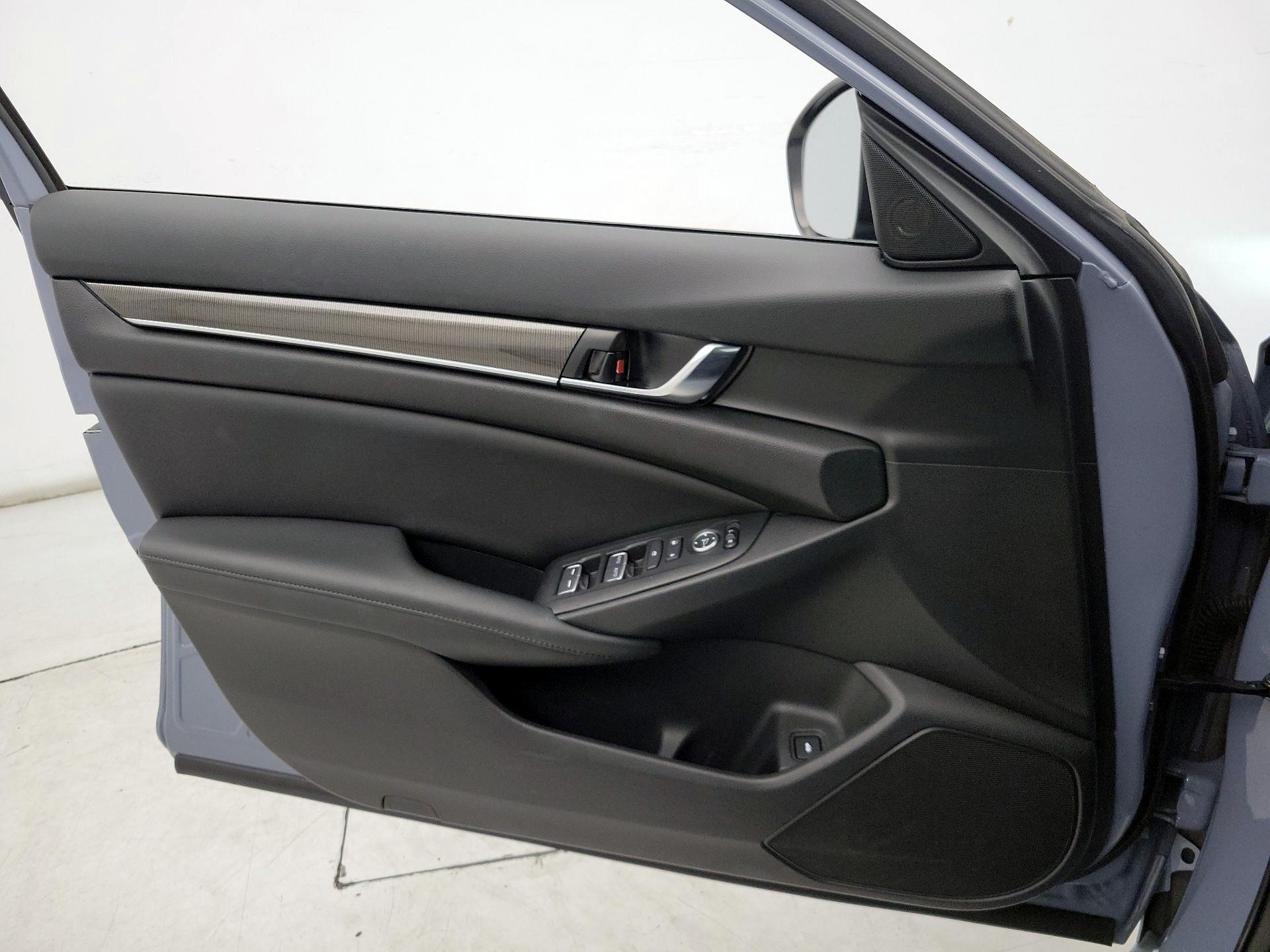 Thumbnail: 2022 Honda Accord - 12