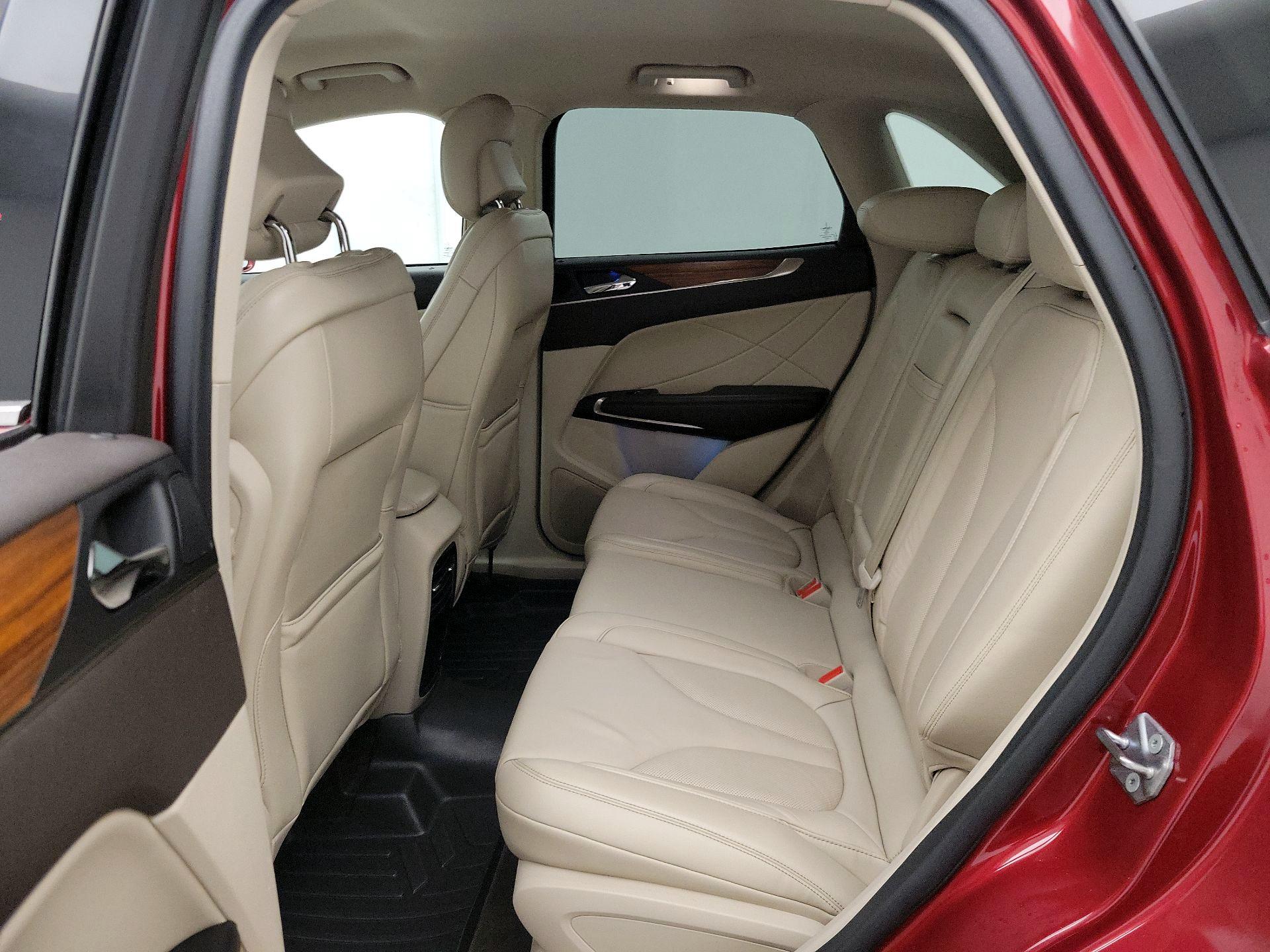 Thumbnail: 2017 Lincoln MKC - 19