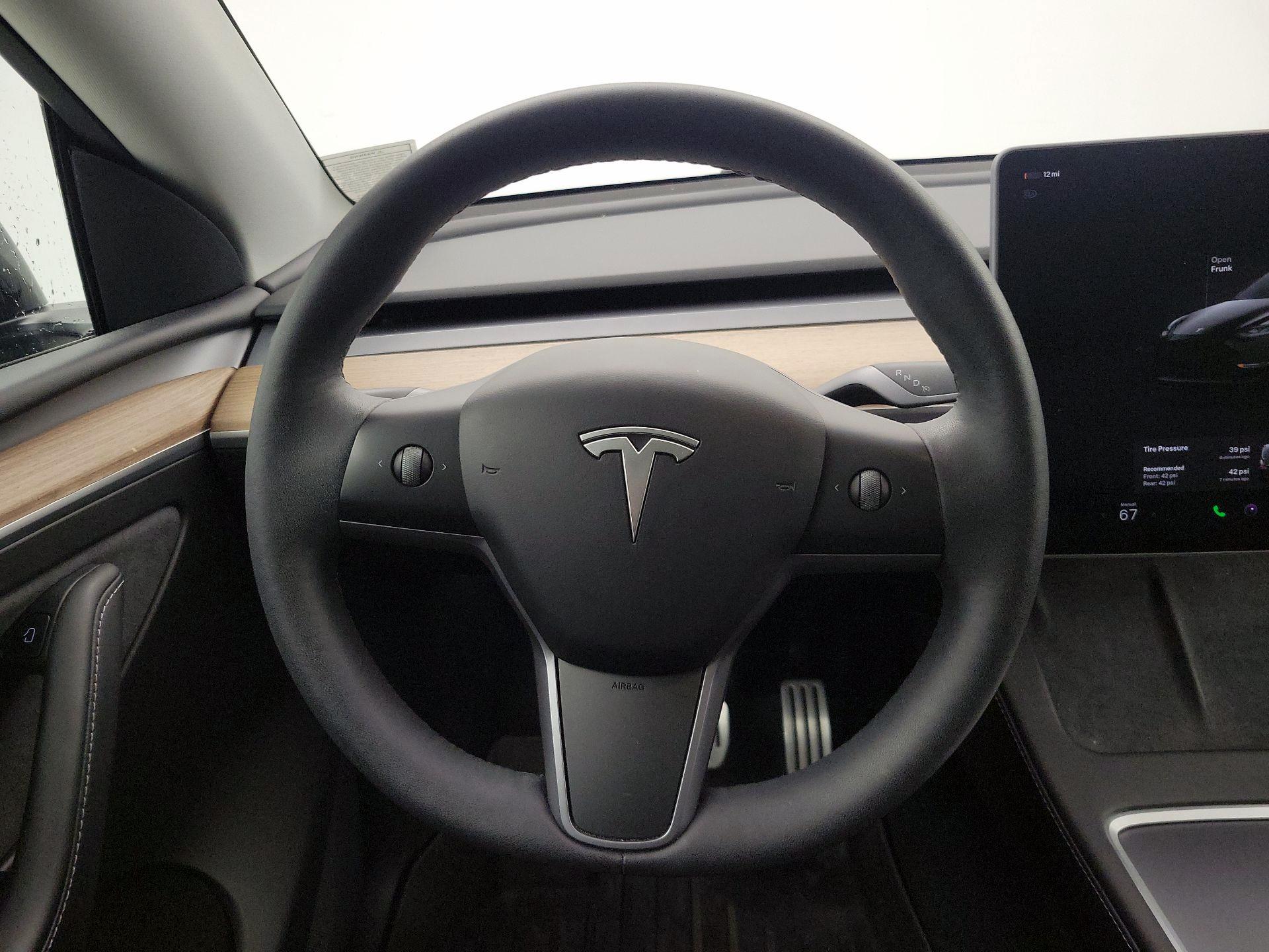 Thumbnail: 2022 Tesla Model Y - 10