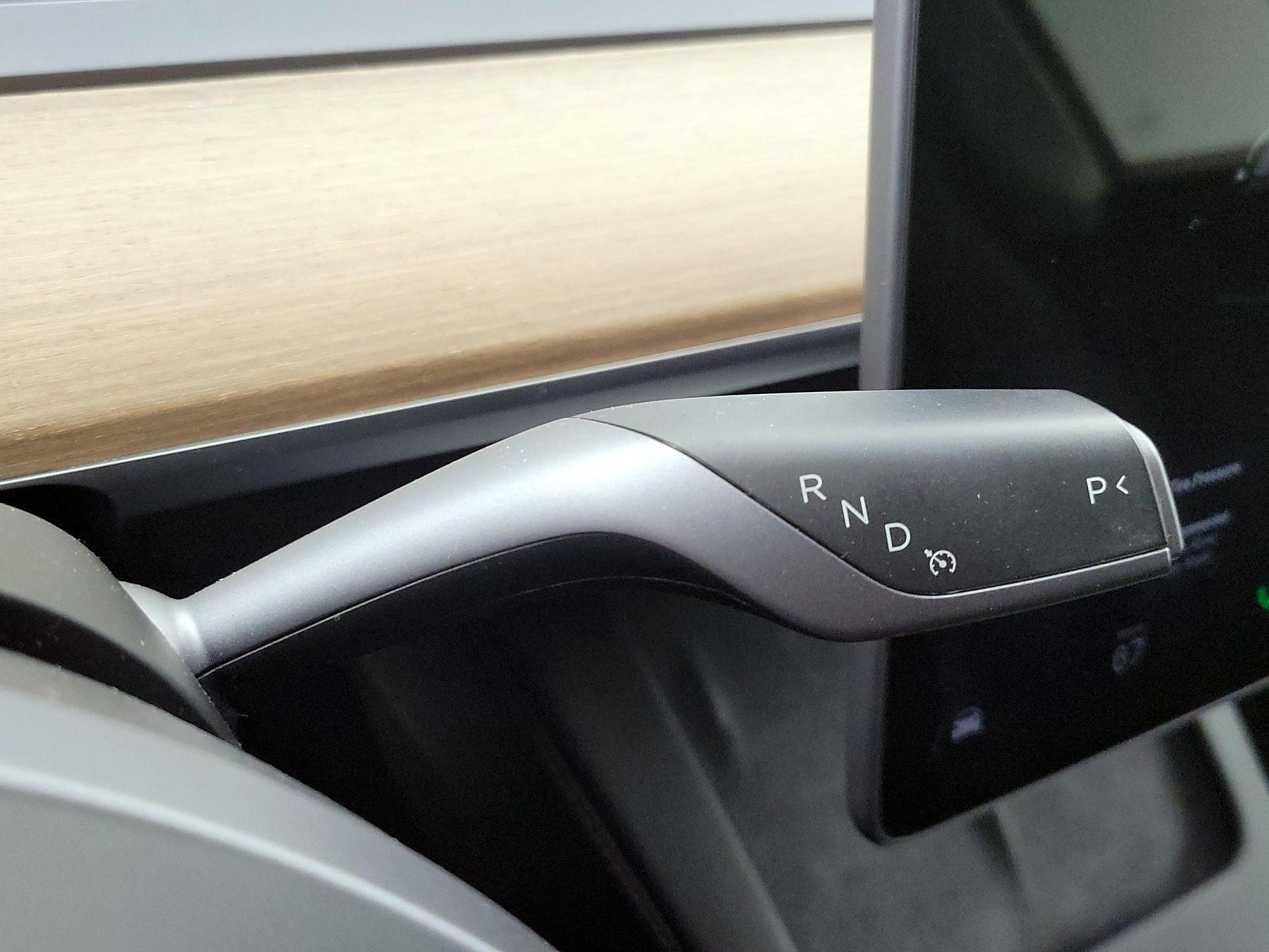 Thumbnail: 2022 Tesla Model Y - 17