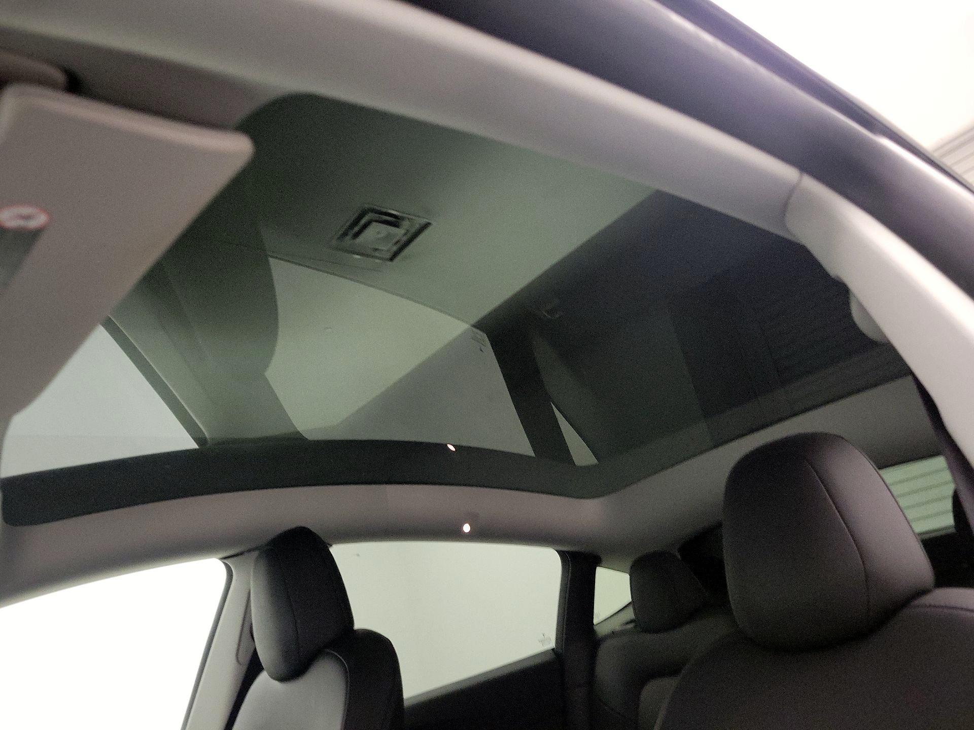 Thumbnail: 2022 Tesla Model Y - 19