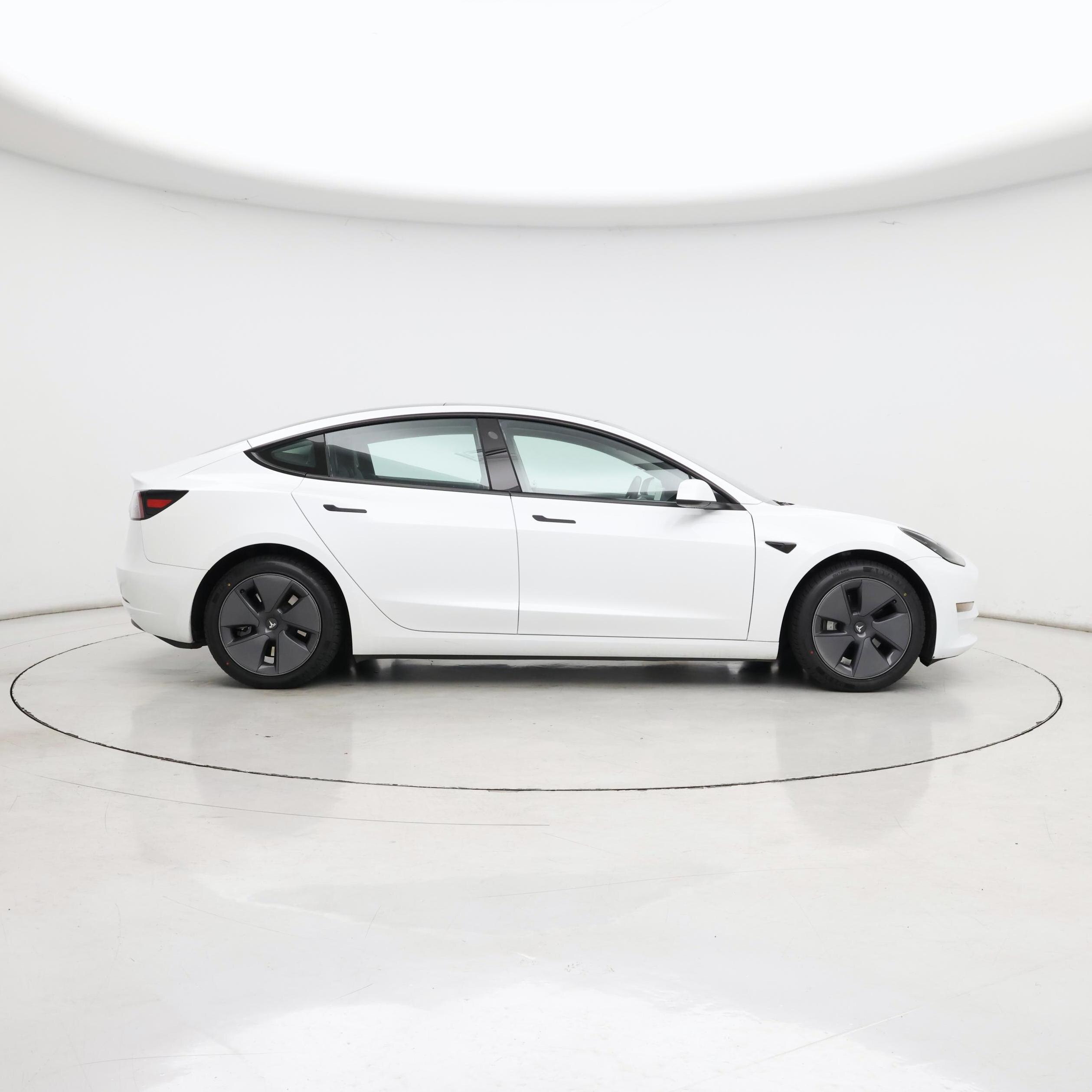 Thumbnail: 2023 Tesla Model 3 - 7