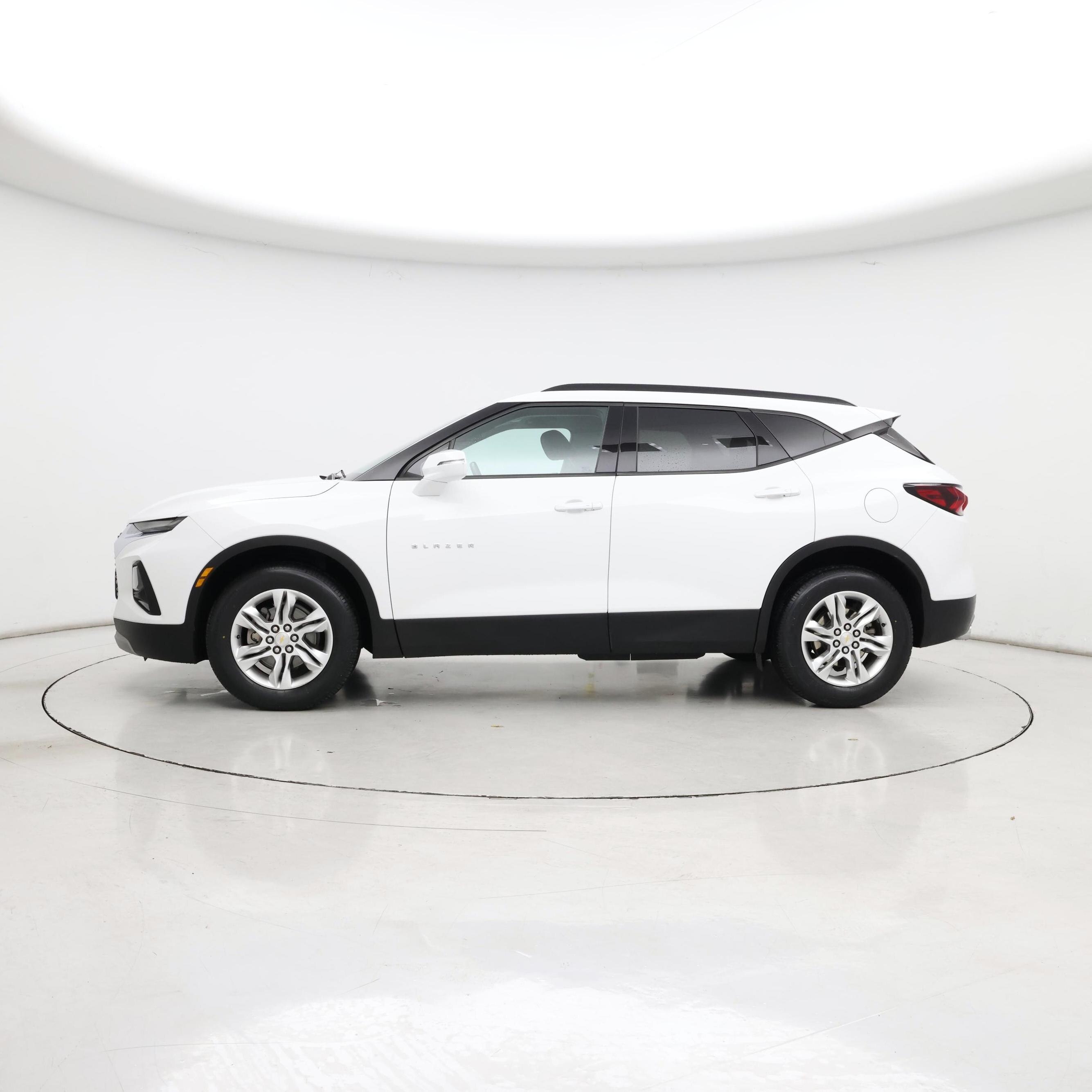 Thumbnail: 2019 Chevrolet Blazer - 3