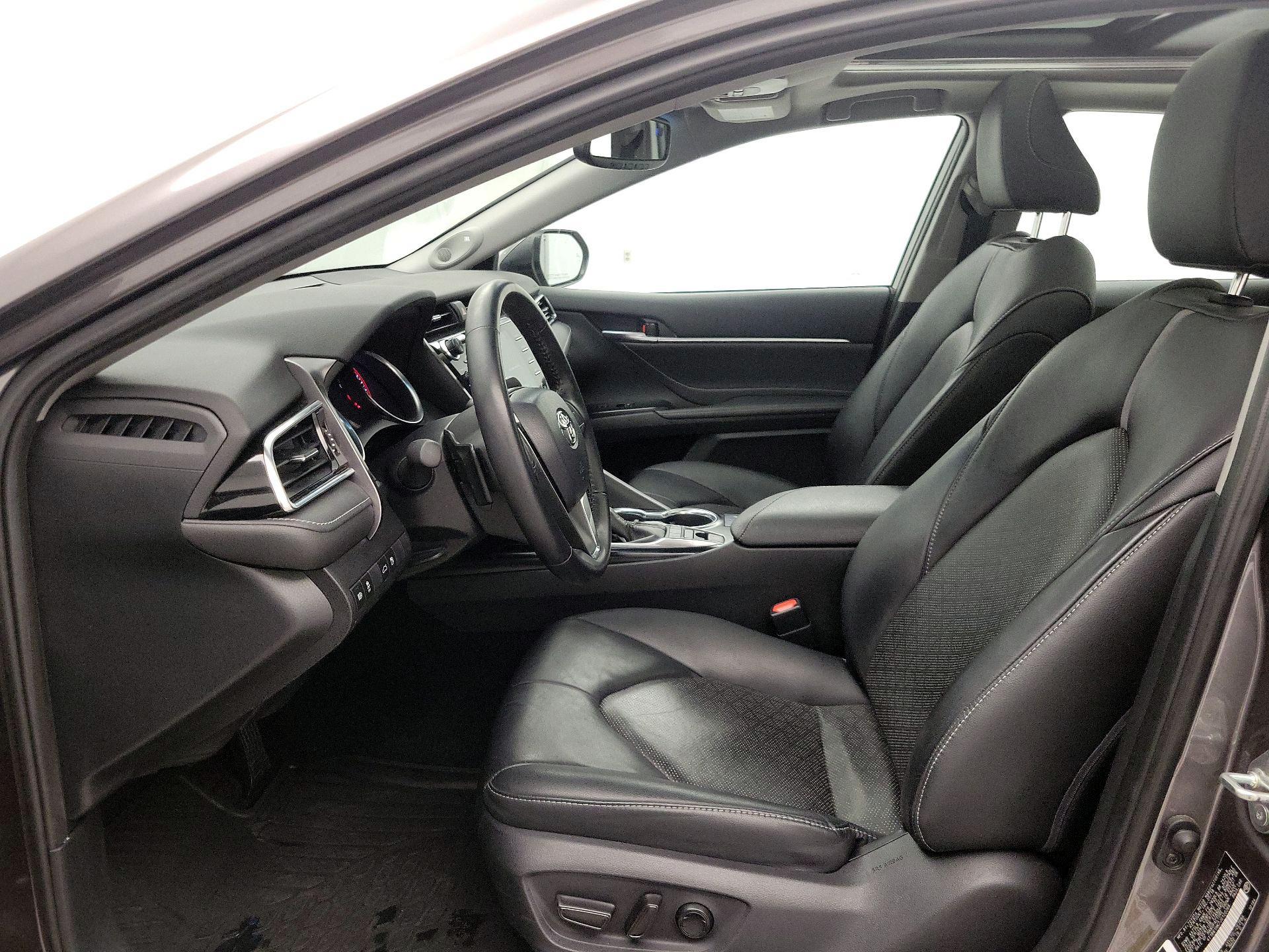 Thumbnail: 2018 Toyota Camry - 11