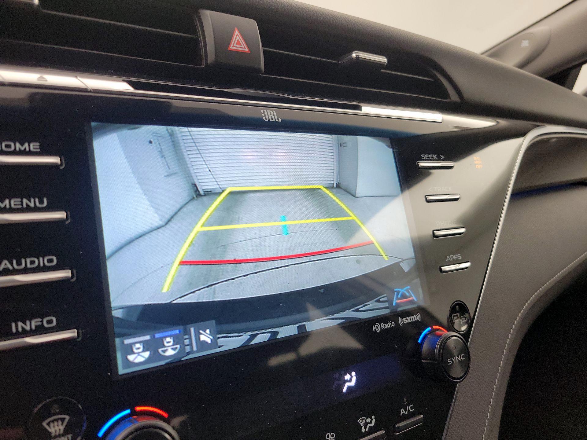 Thumbnail: 2018 Toyota Camry - 14