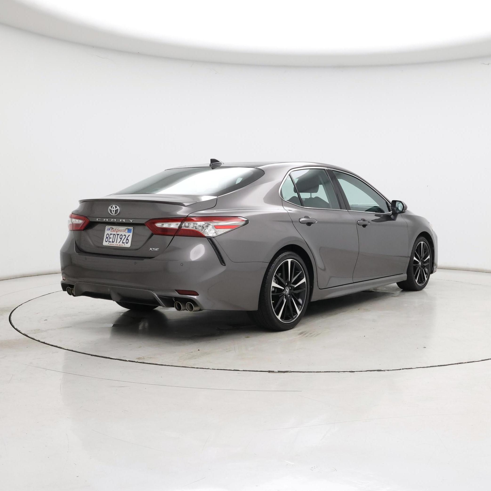 Thumbnail: 2018 Toyota Camry - 8