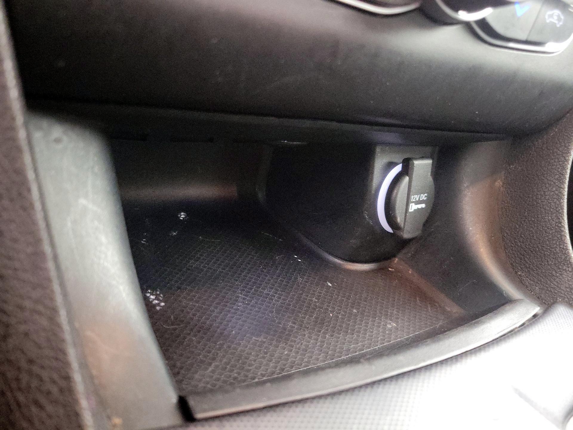 Thumbnail: 2017 Dodge Charger - 19