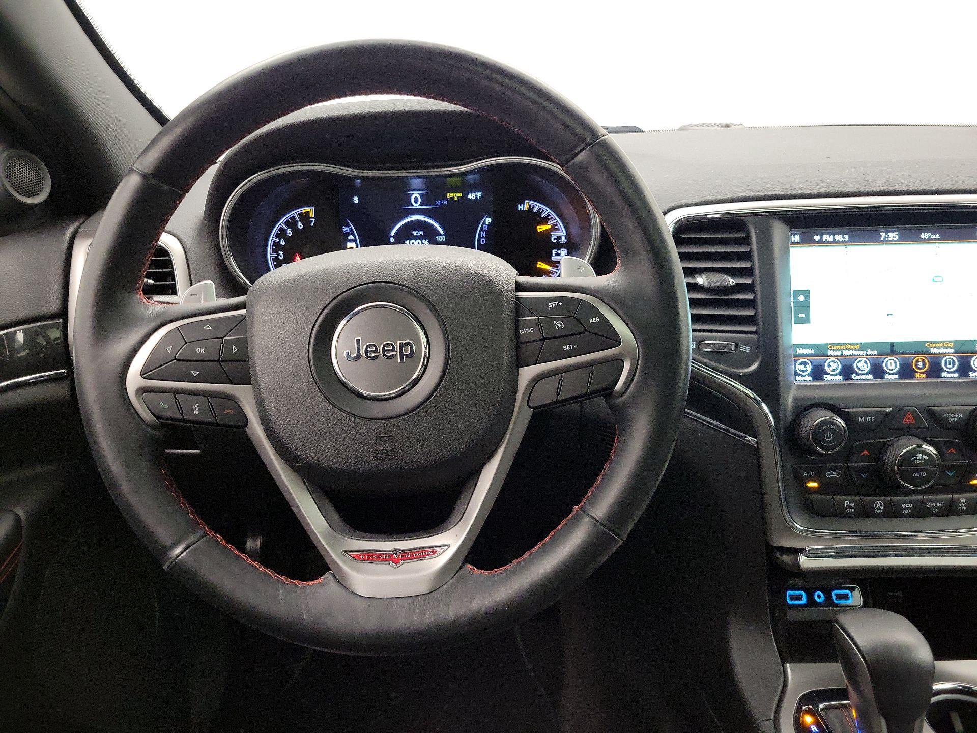 Thumbnail: 2018 Jeep Grand Cherokee - 10