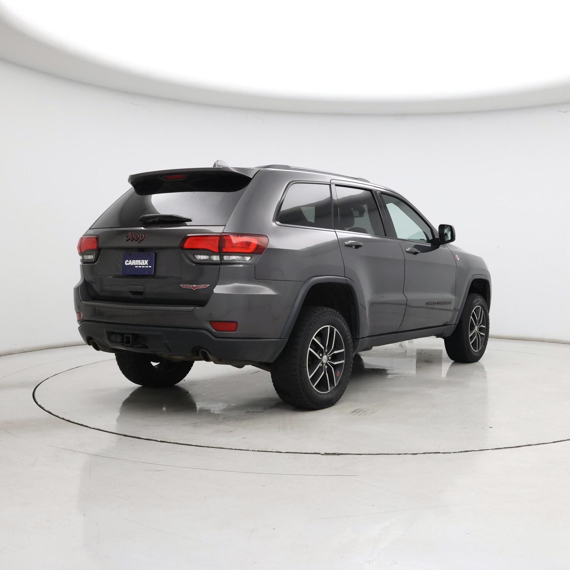 Thumbnail: 2018 Jeep Grand Cherokee - 8