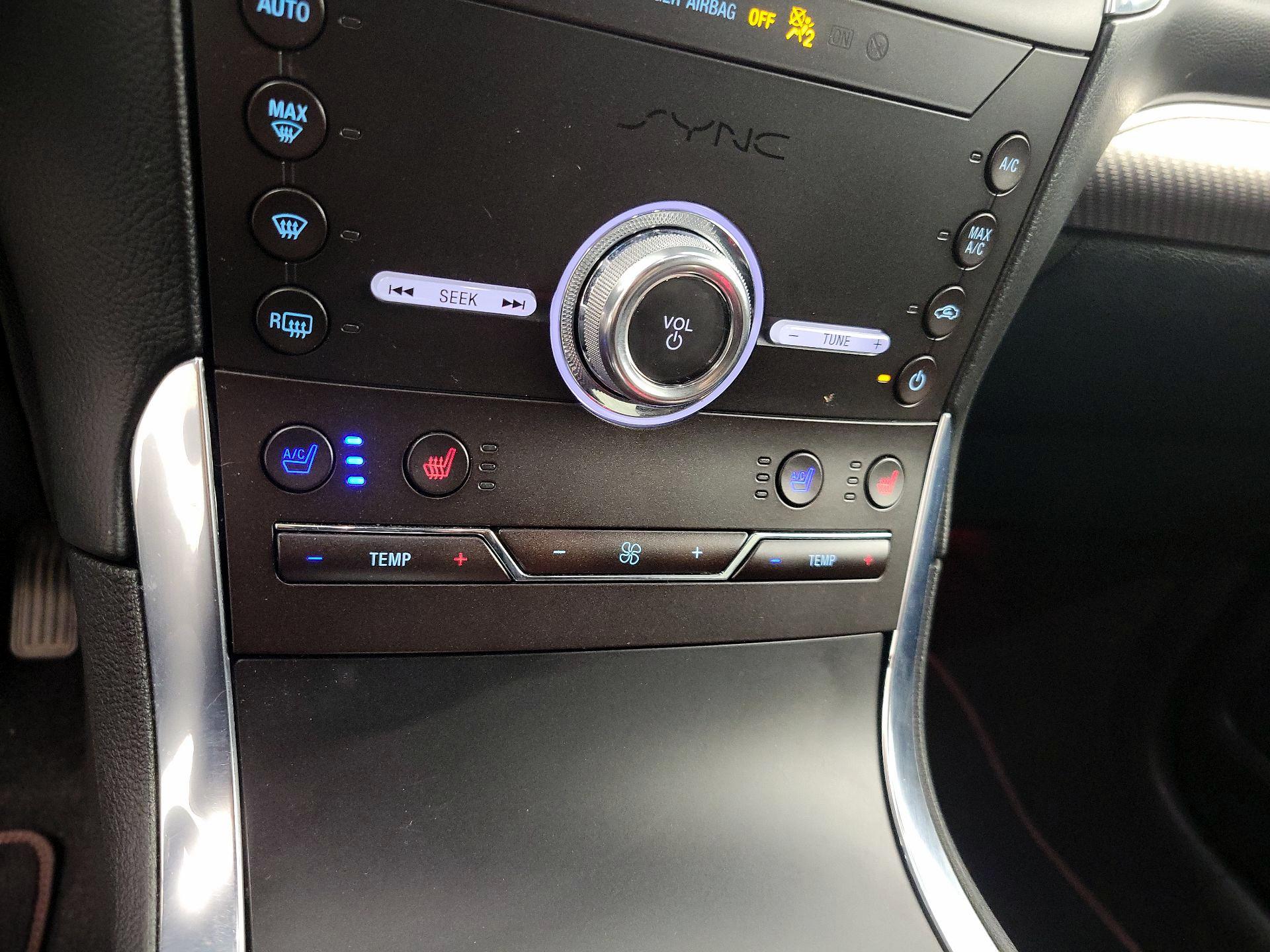 Thumbnail: 2020 Ford Edge - 17