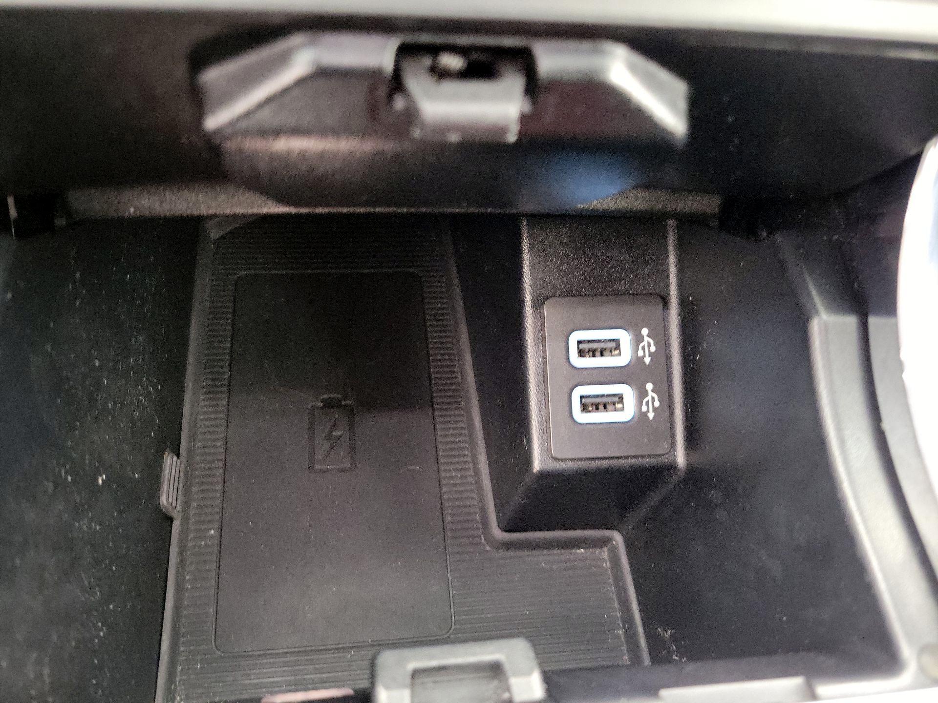 Thumbnail: 2020 Ford Edge - 19