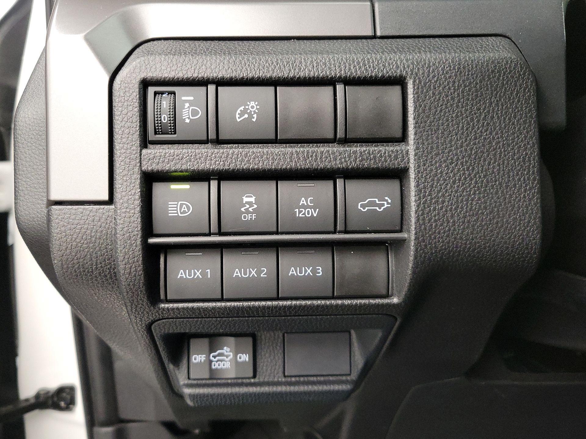 Thumbnail: 2024 Toyota Tacoma - 13