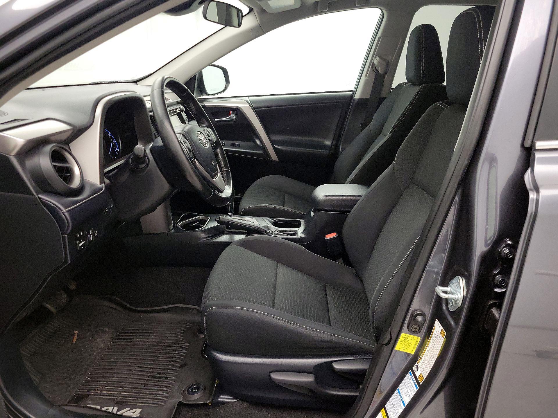 Thumbnail: 2018 Toyota RAV4 - 11