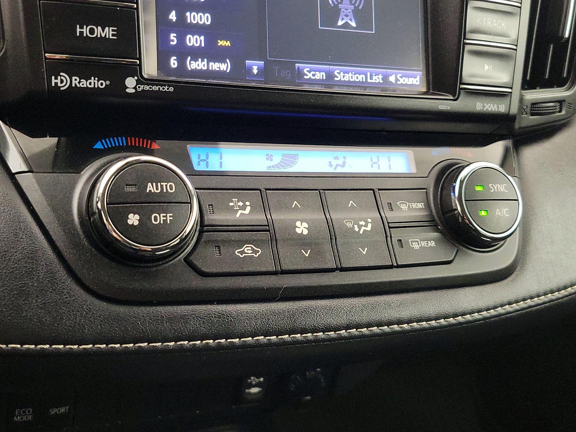 Thumbnail: 2018 Toyota RAV4 - 16