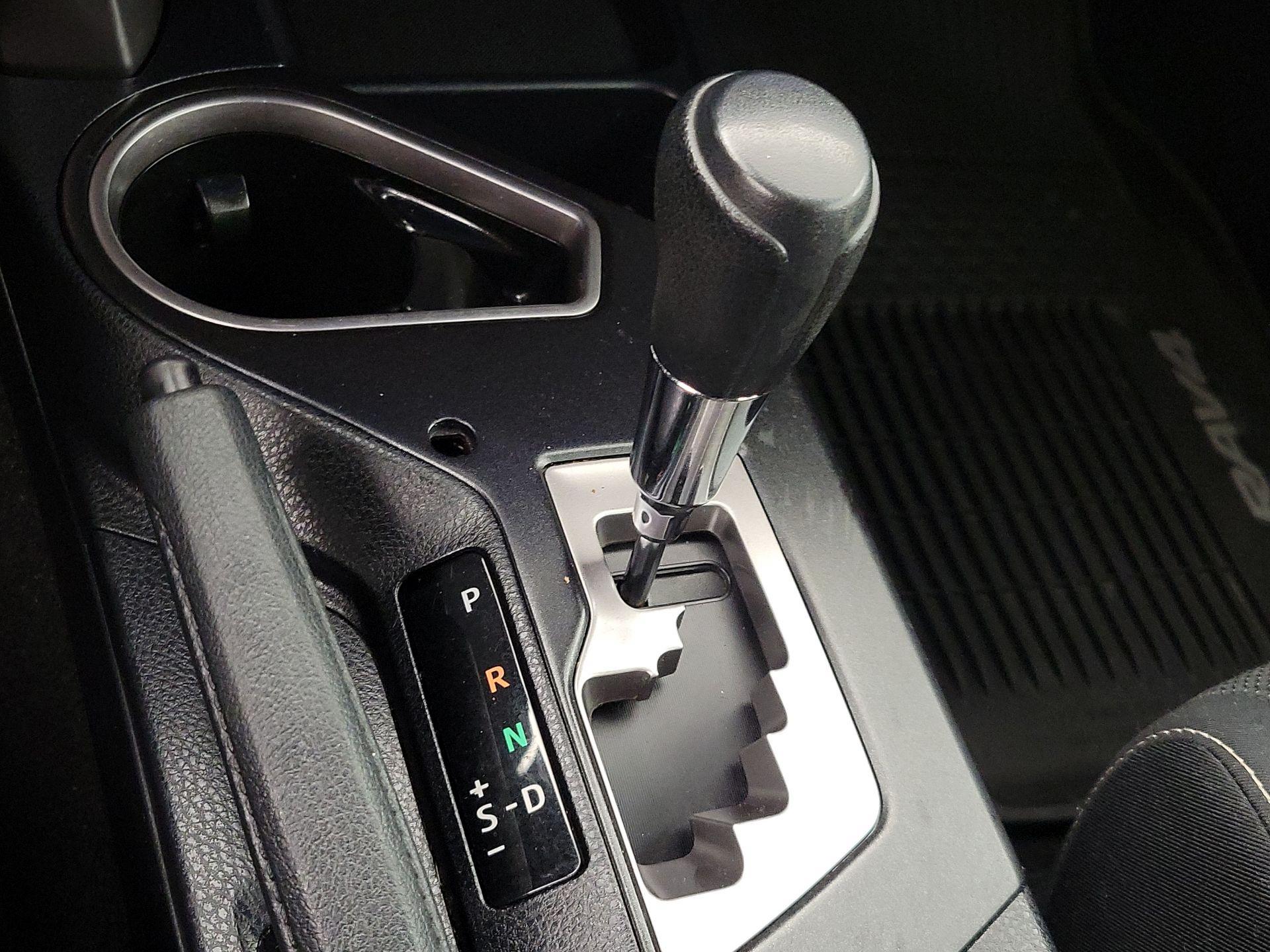 Thumbnail: 2018 Toyota RAV4 - 17