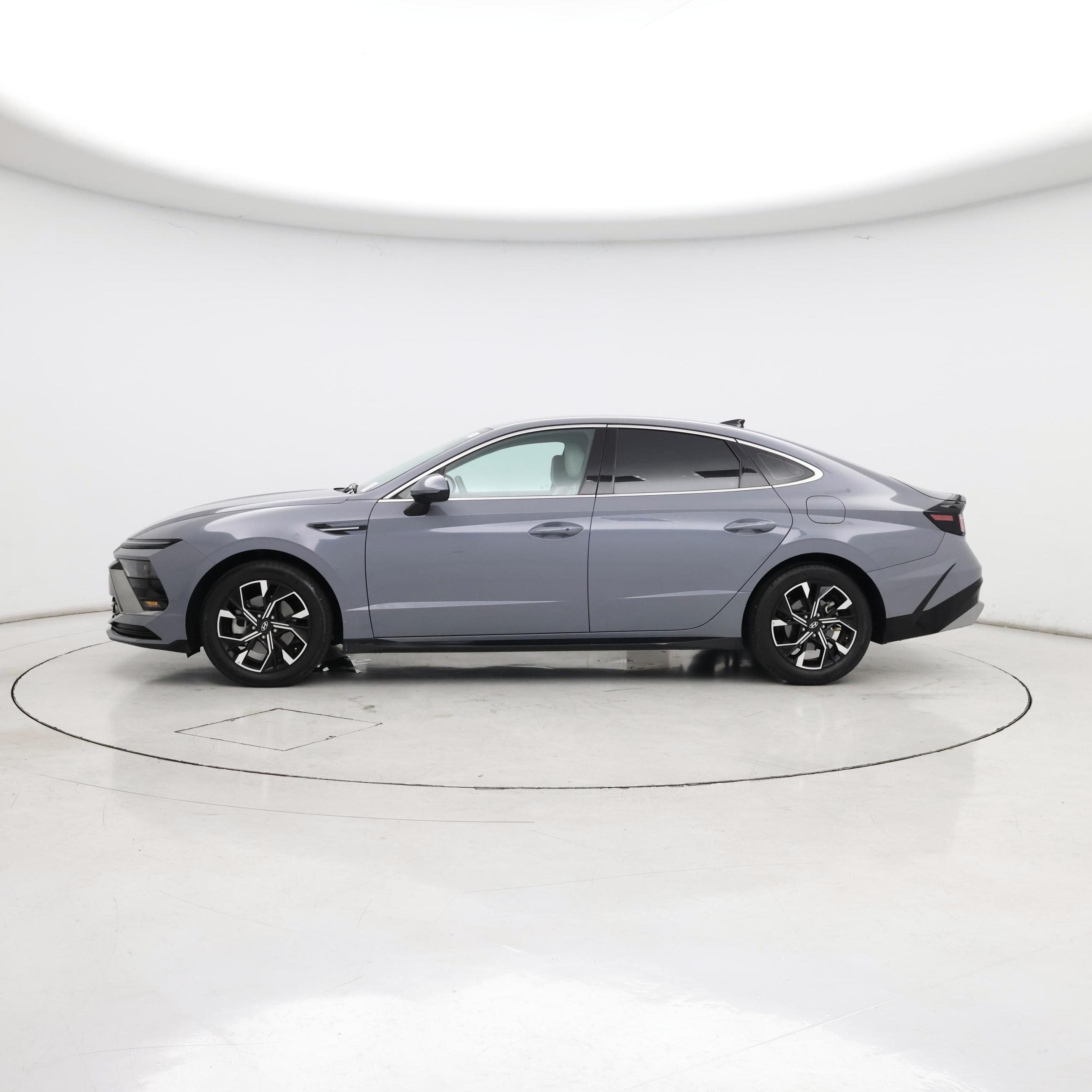 Thumbnail: 2024 Hyundai Sonata - 3