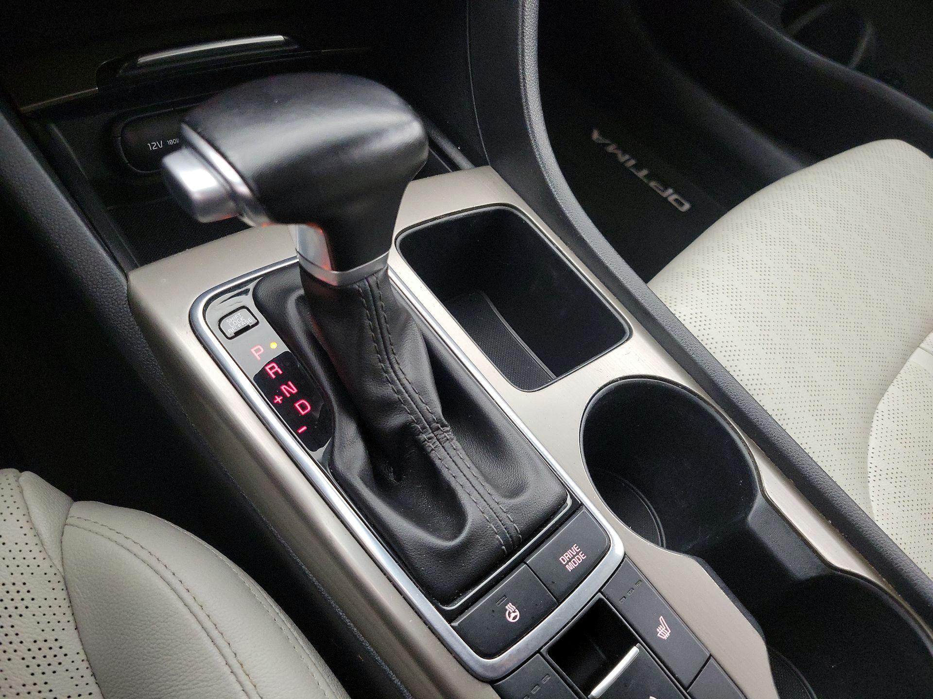 Thumbnail: 2018 Kia Optima - 18