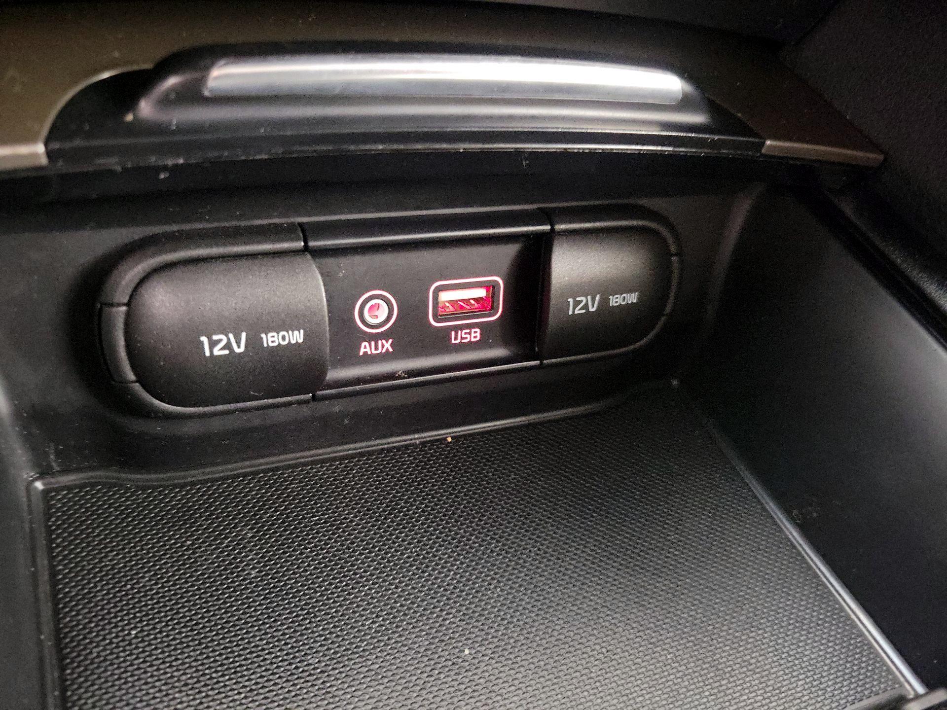 Thumbnail: 2018 Kia Optima - 19