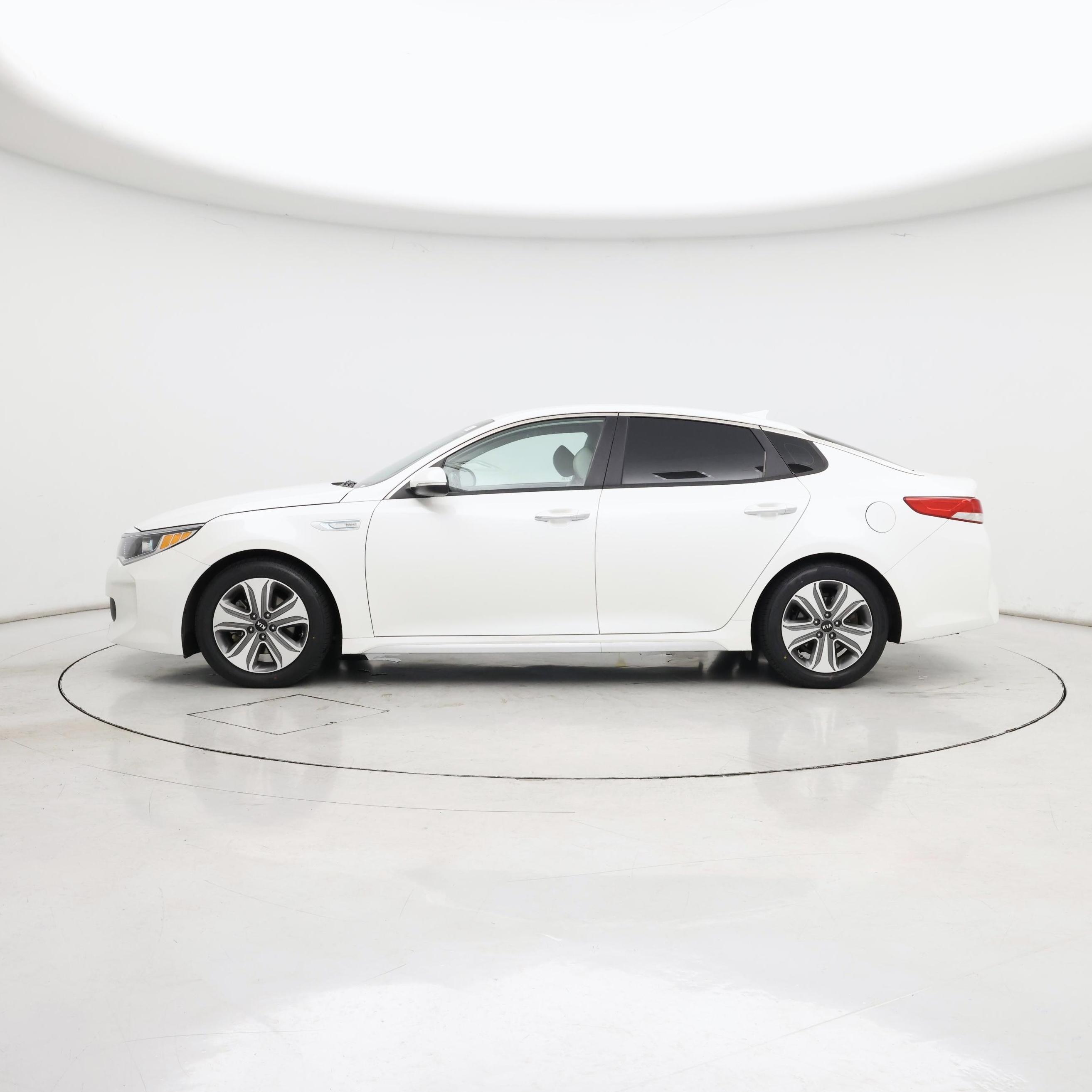 Thumbnail: 2018 Kia Optima - 3