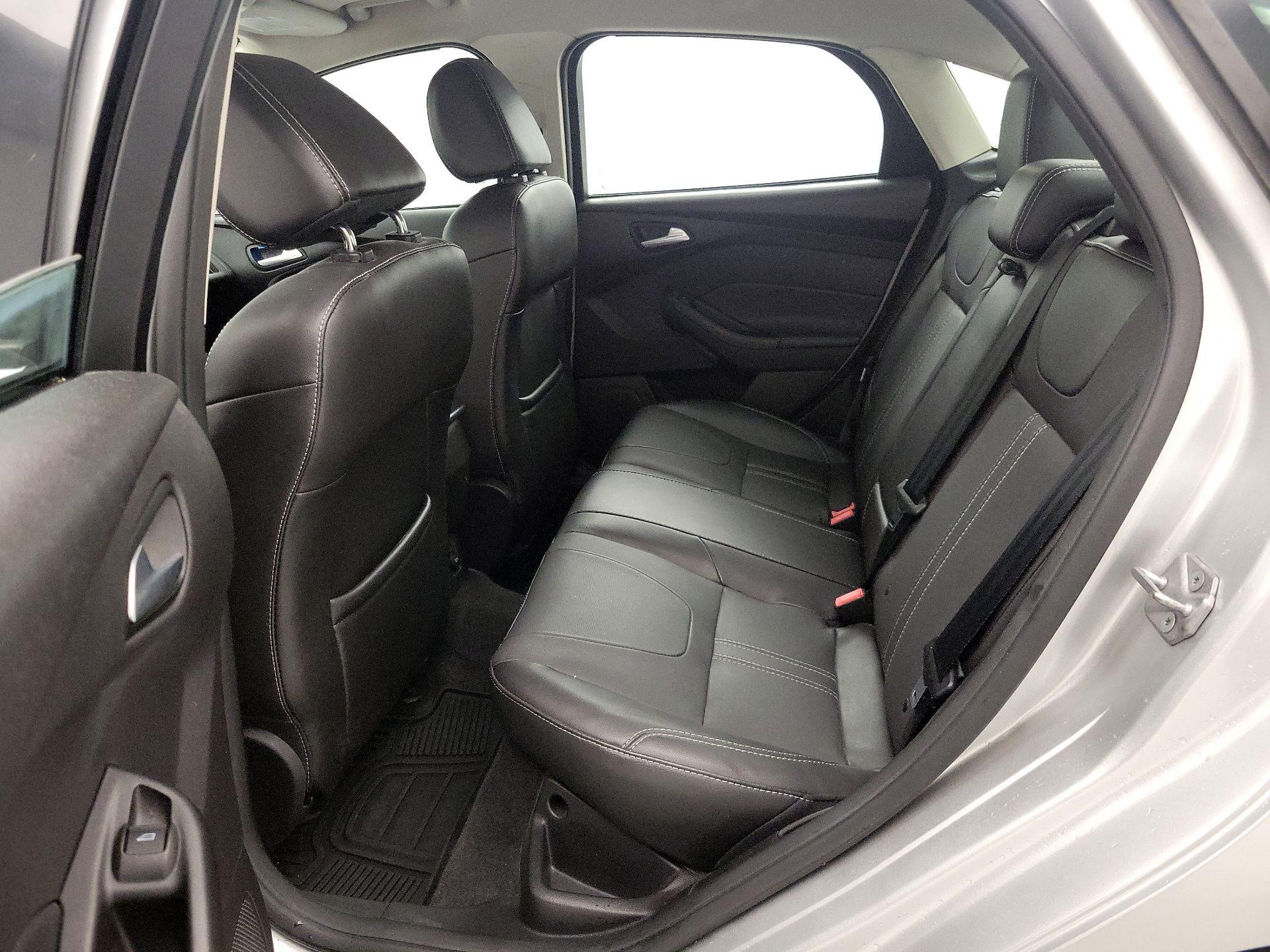 Thumbnail: 2014 Ford Focus - 17