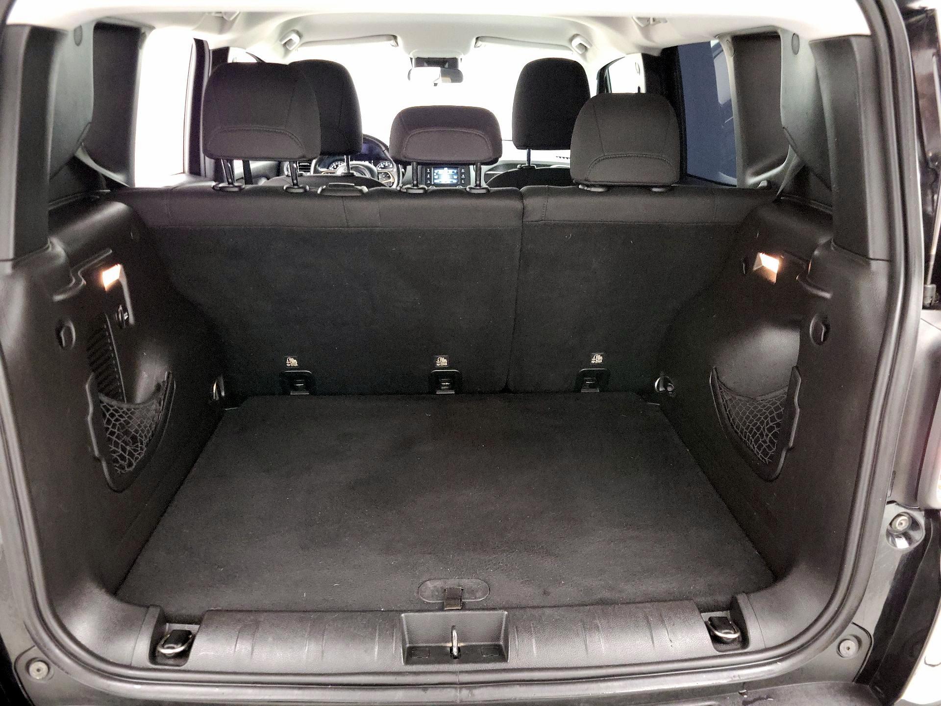 Thumbnail: 2017 Jeep Renegade - 20