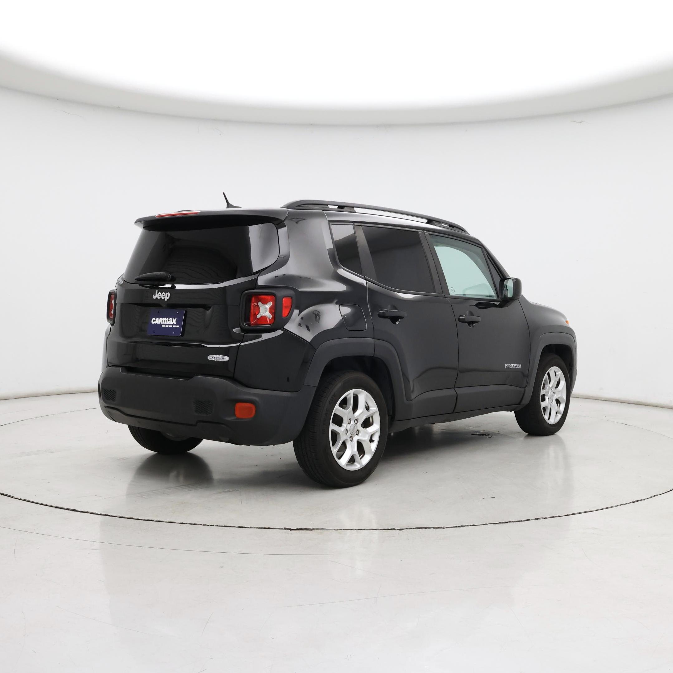 Thumbnail: 2017 Jeep Renegade - 8