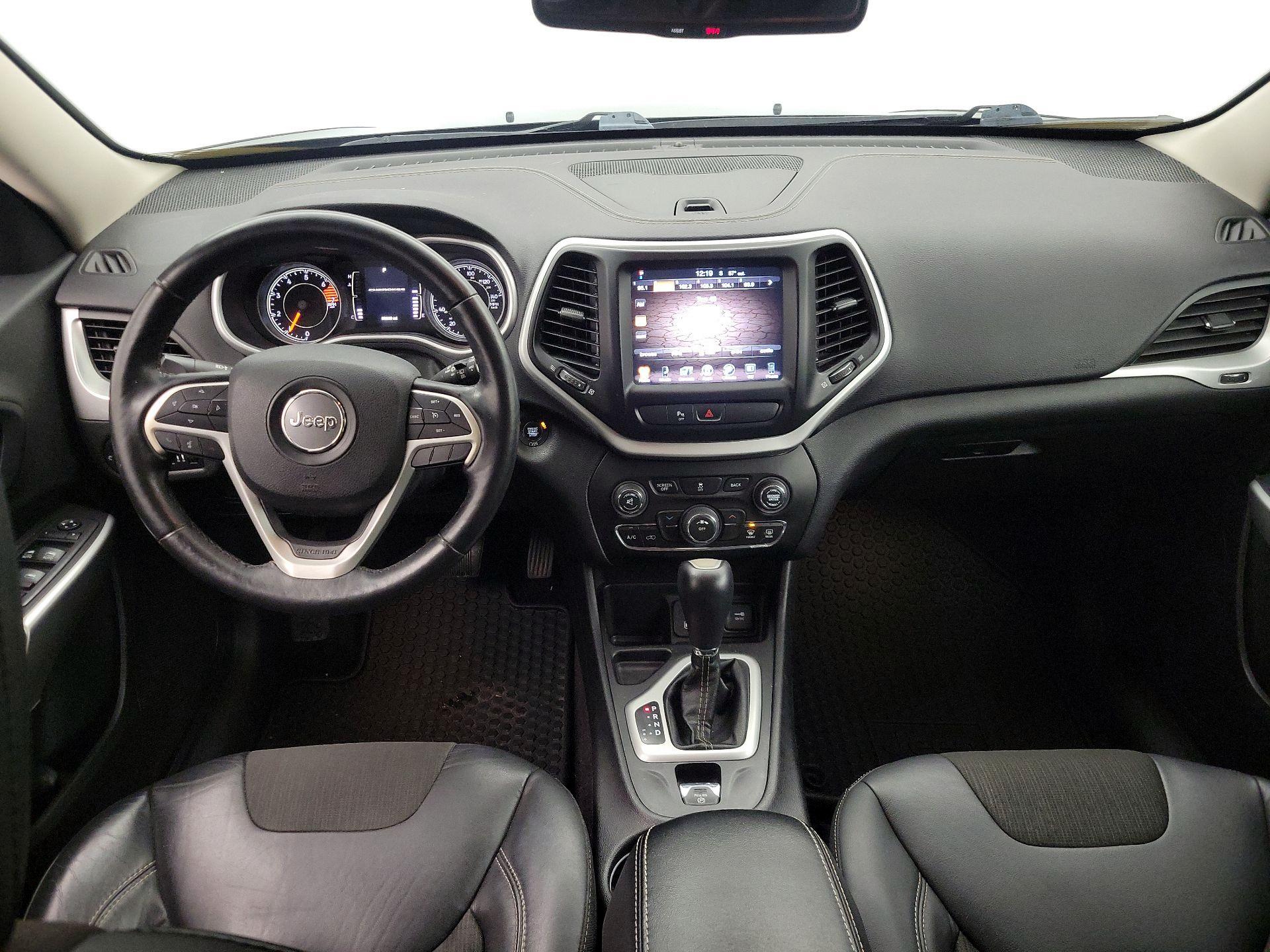 Thumbnail: 2018 Jeep Cherokee - 9