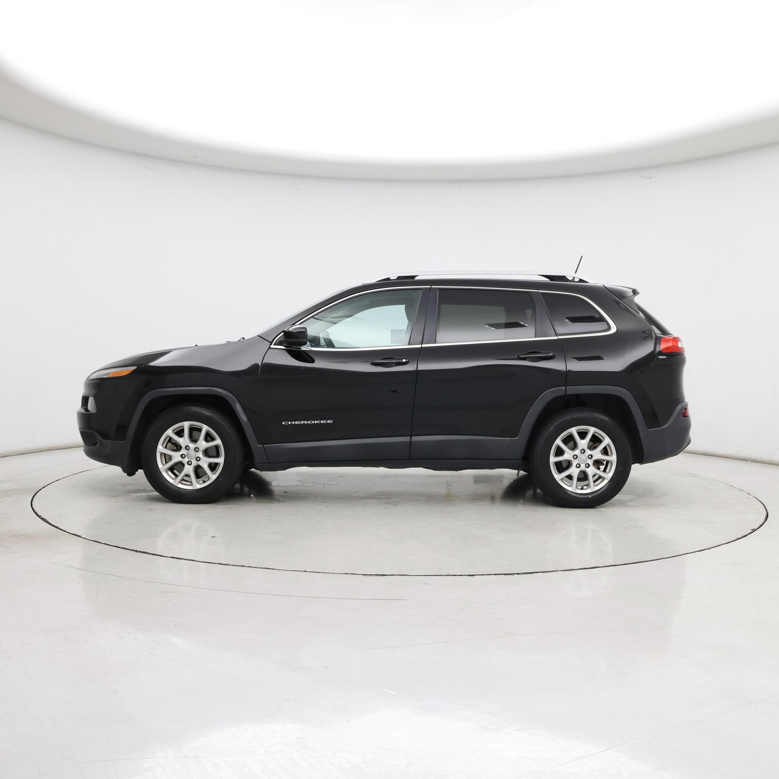 Thumbnail: 2018 Jeep Cherokee - 3