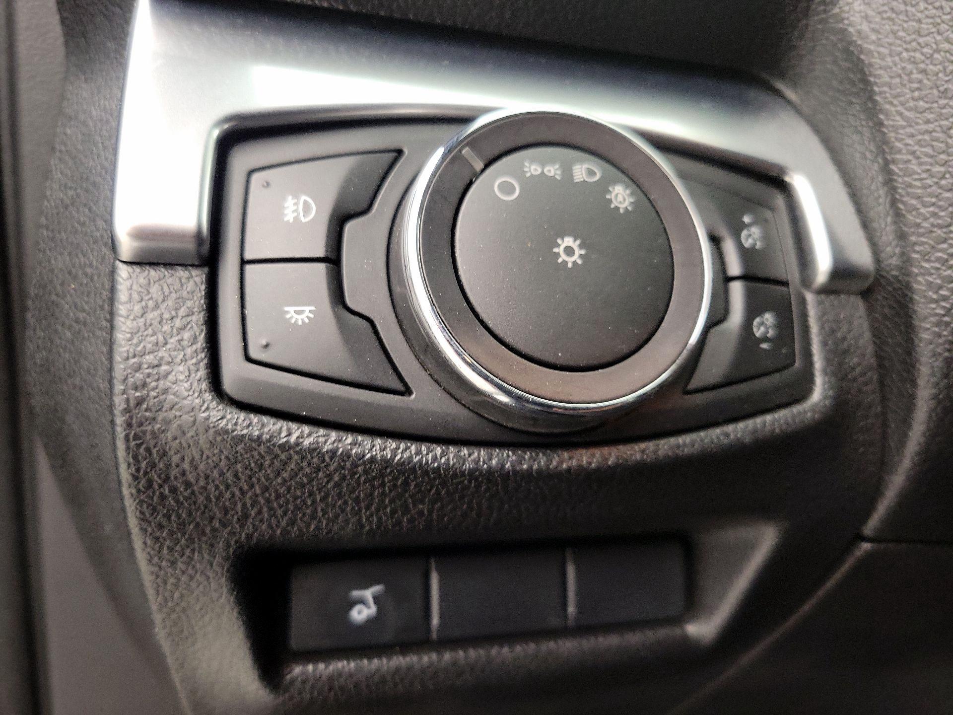 Thumbnail: 2017 Ford Explorer - 13